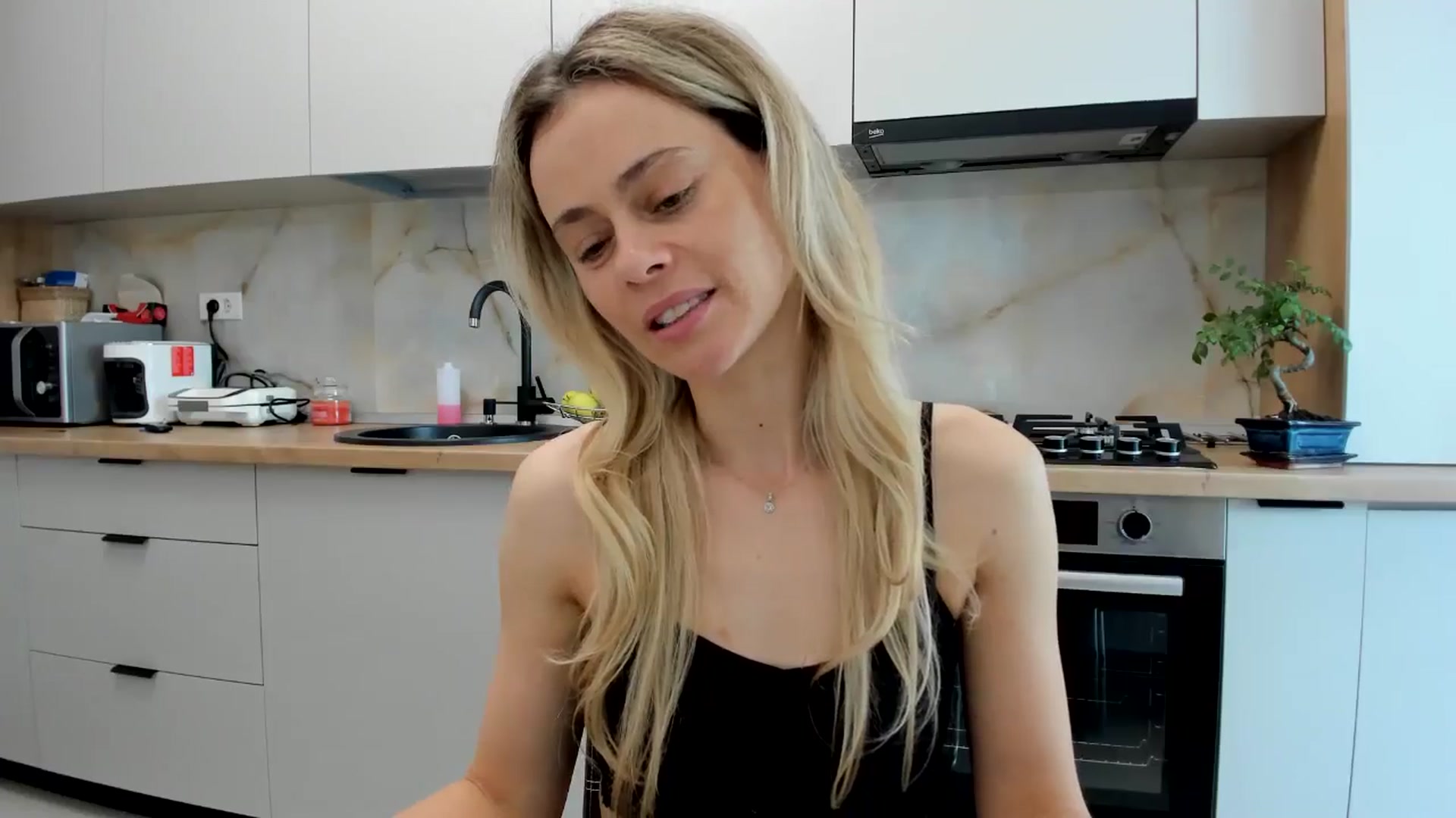 Gallery image thumbnail from DebbyPaige's myfreecams stream on, 05/30/2024, 10:05 image 20 of 20