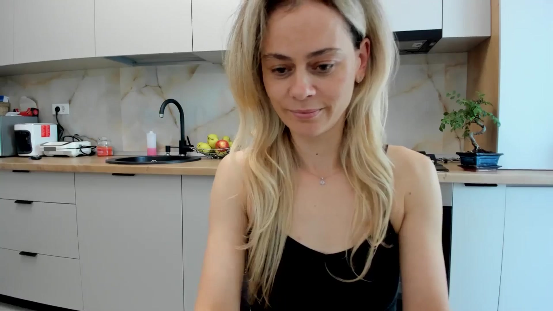 Gallery image thumbnail from DebbyPaige's myfreecams stream on, 05/30/2024, 12:30 image 6 of 20