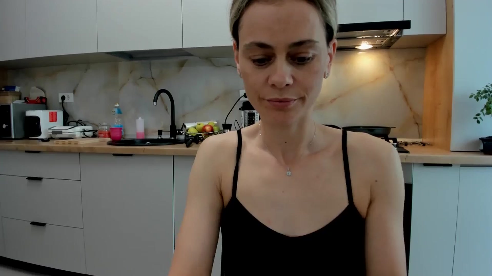 Gallery image thumbnail from DebbyPaige's myfreecams stream on, 05/30/2024, 14:21 image 17 of 20