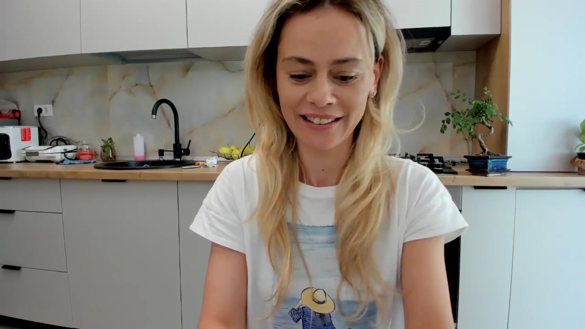 Gallery image thumbnail from DebbyPaige's myfreecams stream on, 06/03/2024, 12:26 image 16 of 20