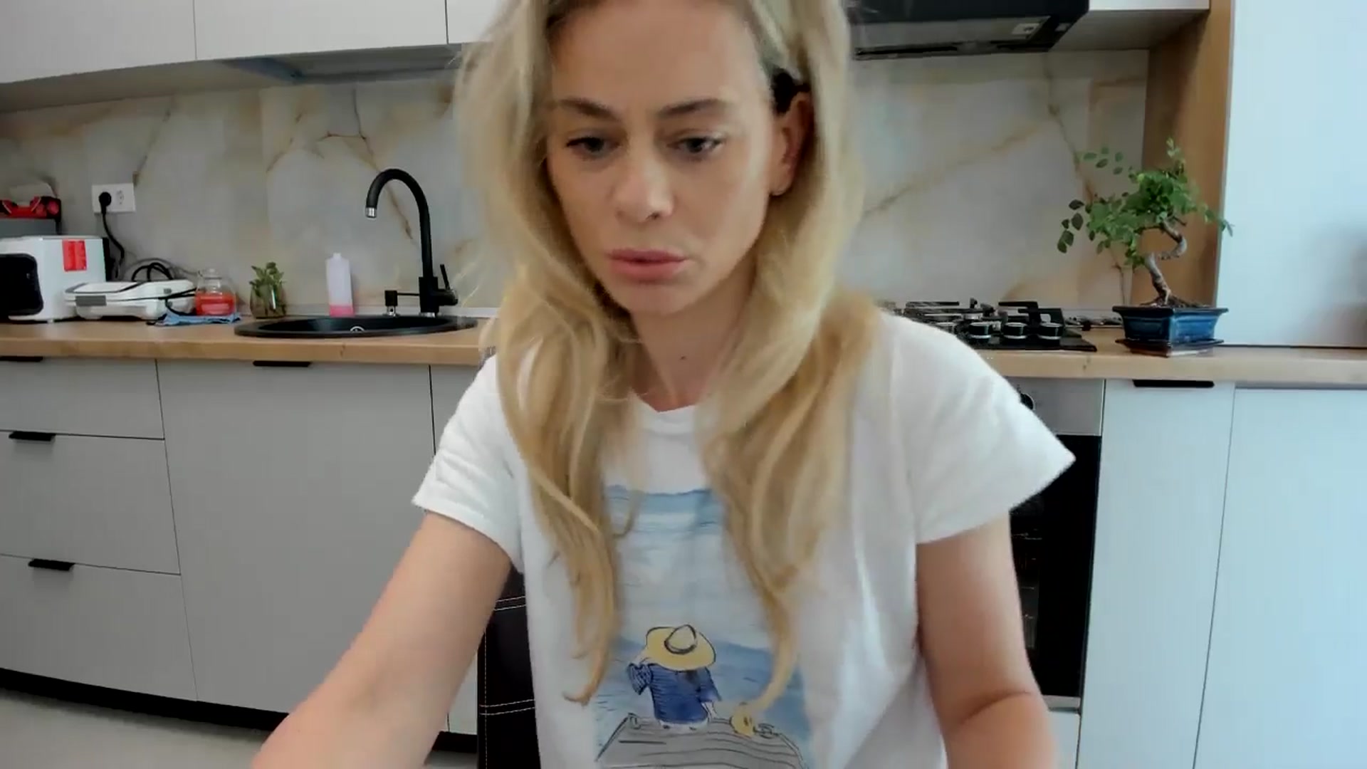Gallery image thumbnail from DebbyPaige's myfreecams stream on, 06/03/2024, 12:26 image 3 of 20