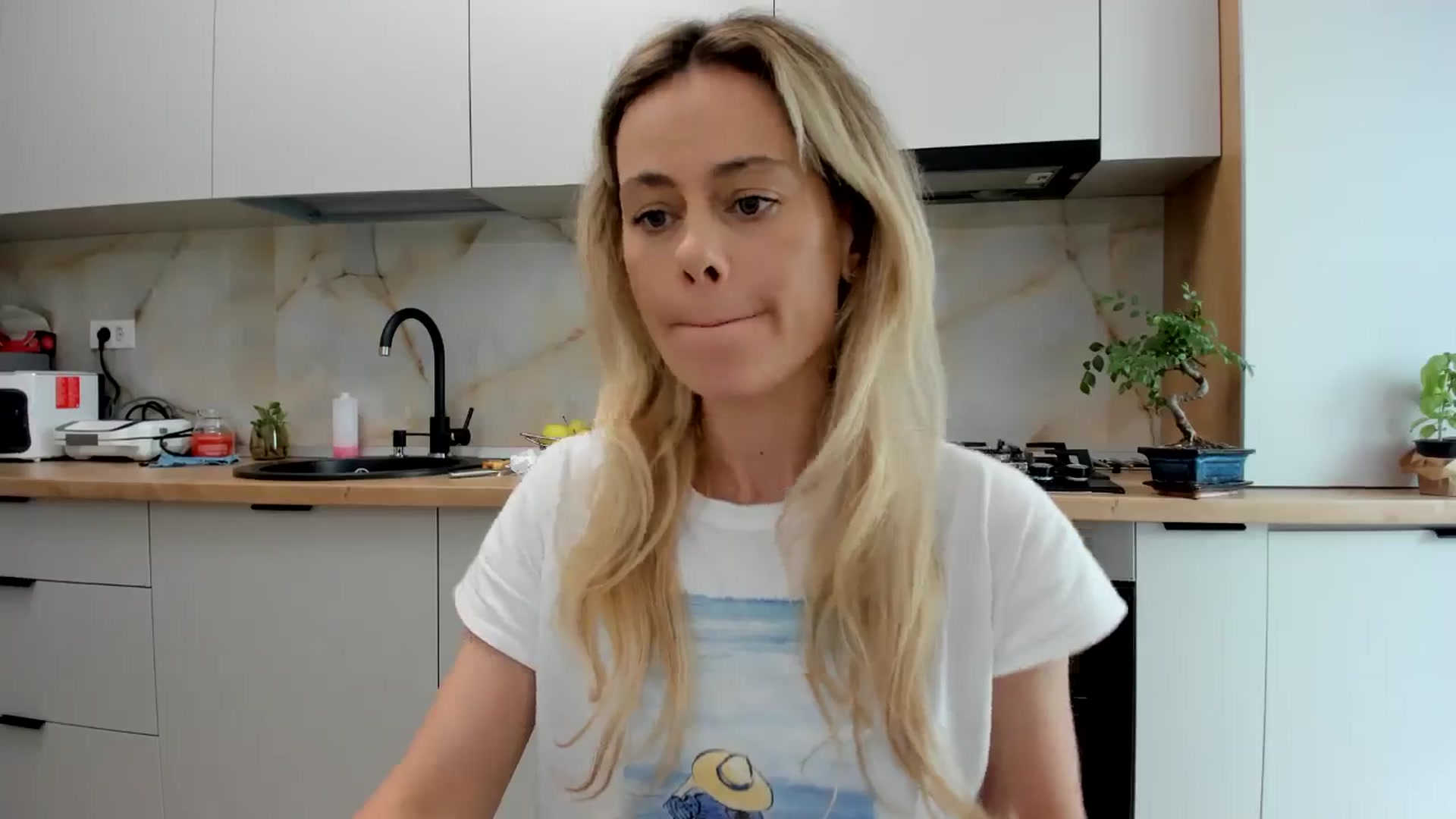 Gallery image thumbnail from DebbyPaige's myfreecams stream on, 06/03/2024, 13:52 image 3 of 20