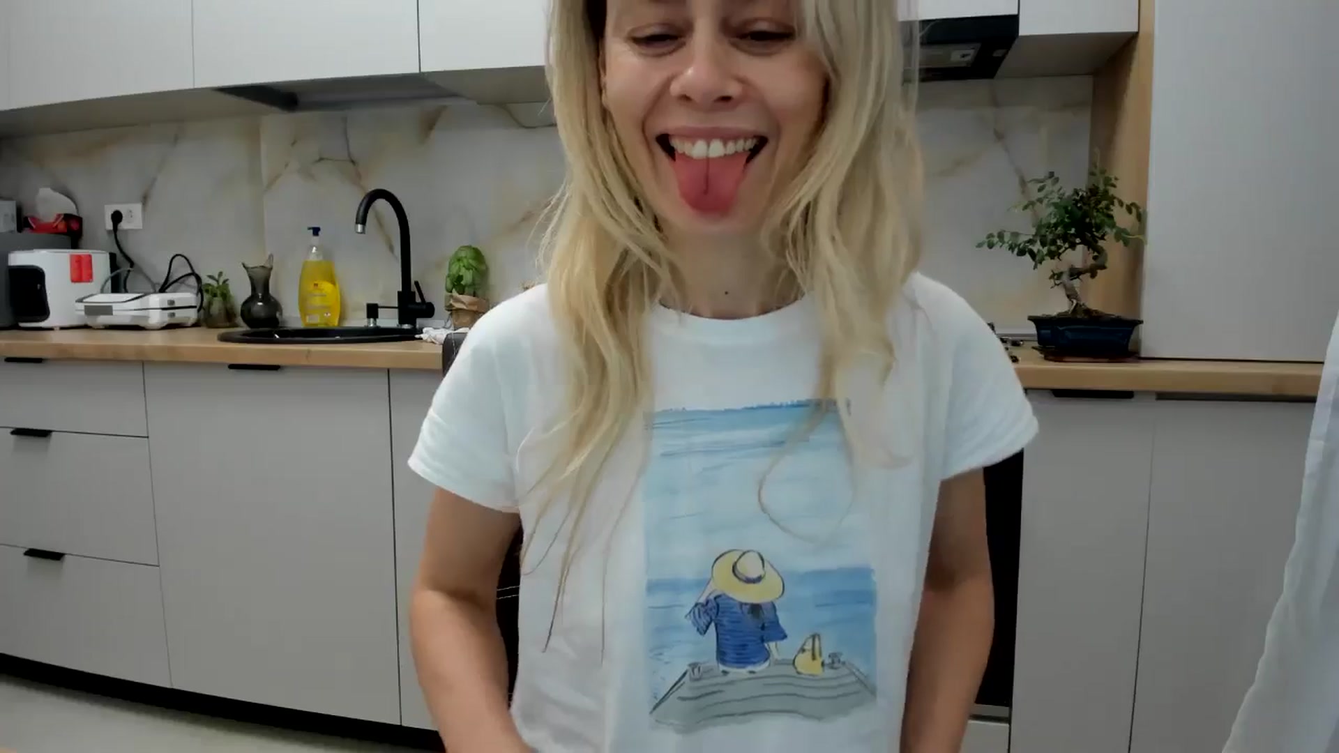 Gallery image thumbnail from DebbyPaige's myfreecams stream on, 06/08/2024, 20:07 image 17 of 20