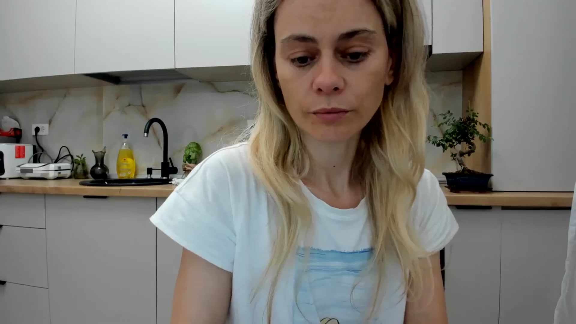 Gallery image thumbnail from DebbyPaige's myfreecams stream on, 06/08/2024, 20:07 image 15 of 20