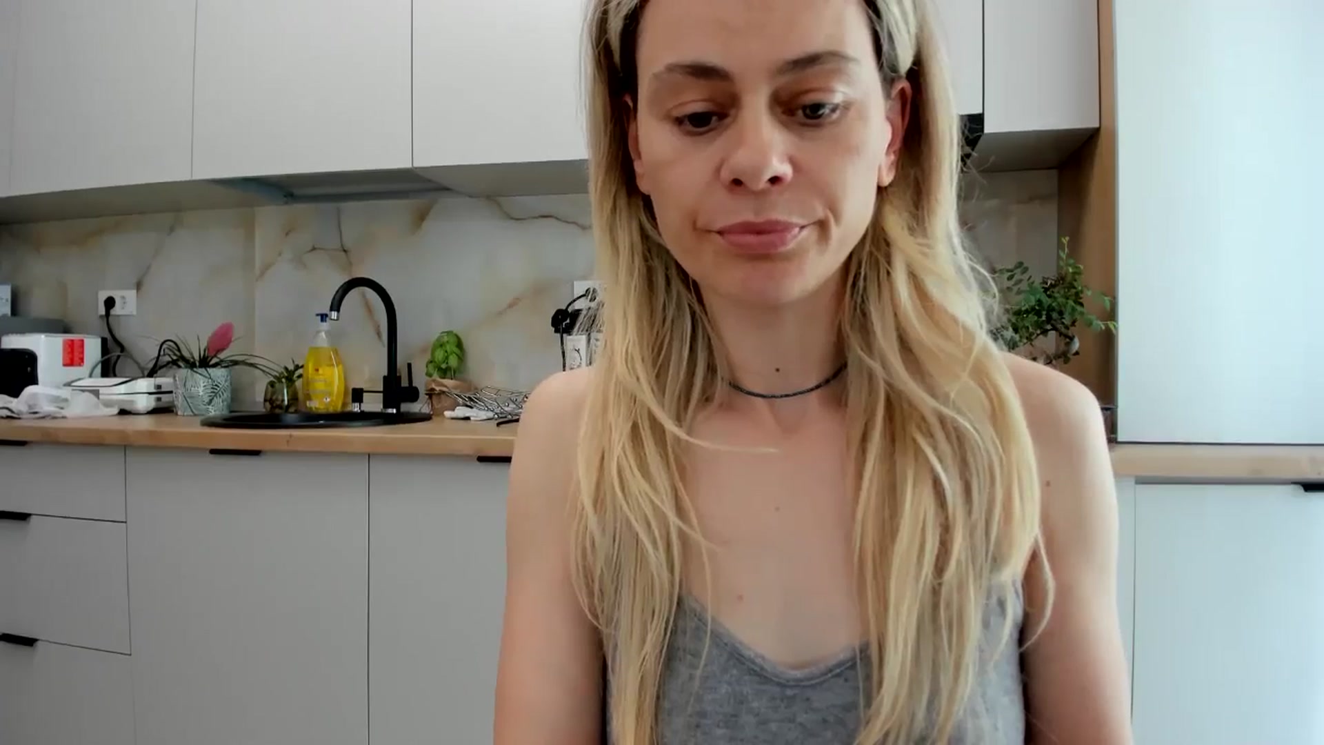 Gallery image thumbnail from DebbyPaige's myfreecams stream on, 06/09/2024, 11:38 image 16 of 20