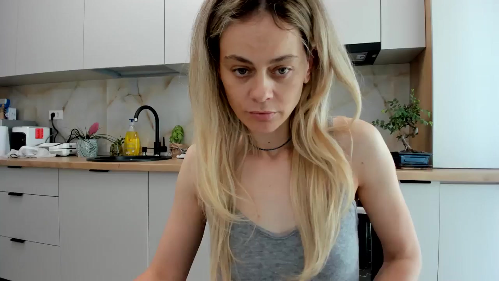 Gallery image thumbnail from DebbyPaige's myfreecams stream on, 06/09/2024, 11:38 image 19 of 20