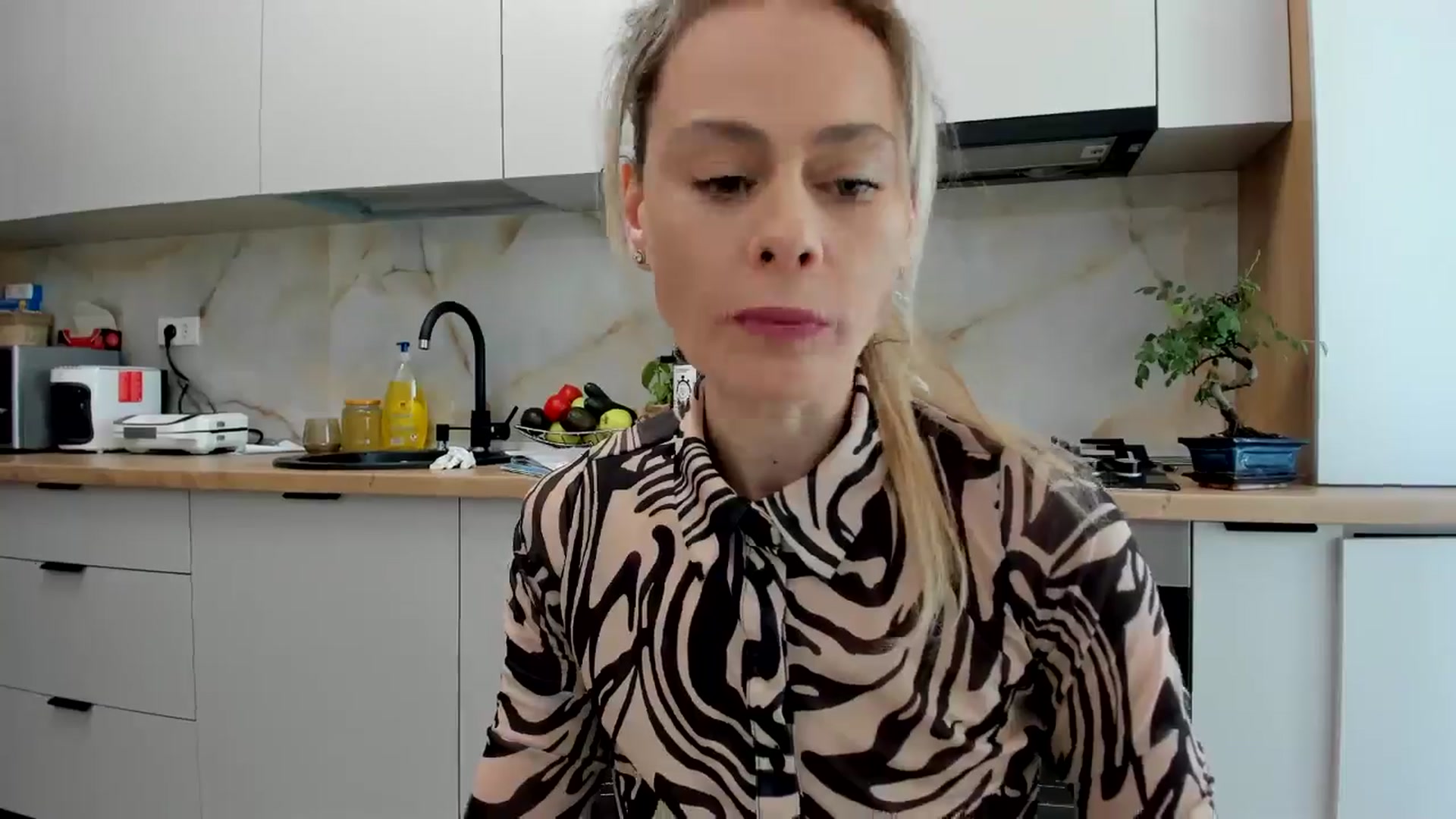 Gallery image thumbnail from DebbyPaige's myfreecams stream on, 06/11/2024, 13:08 image 15 of 20