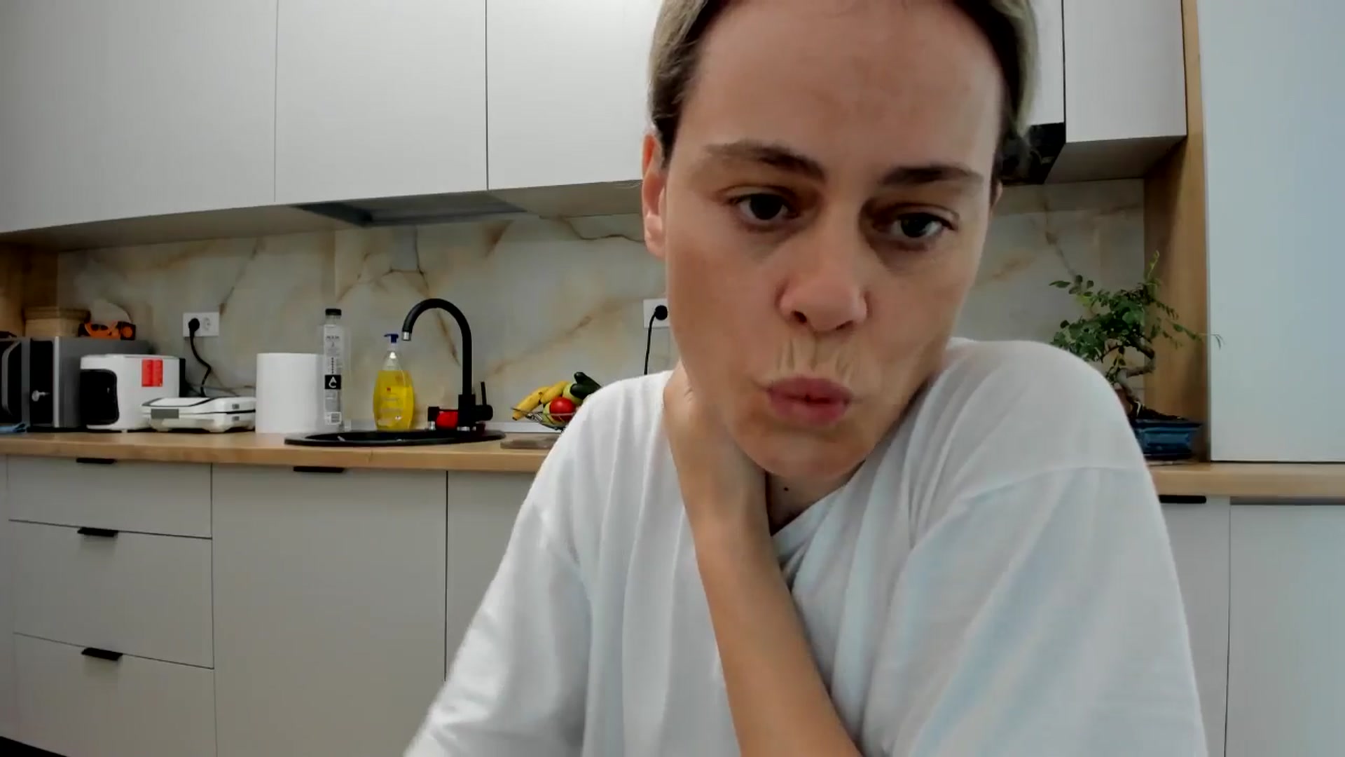 Gallery image thumbnail from DebbyPaige's myfreecams stream on, 06/12/2024, 11:54 image 8 of 20