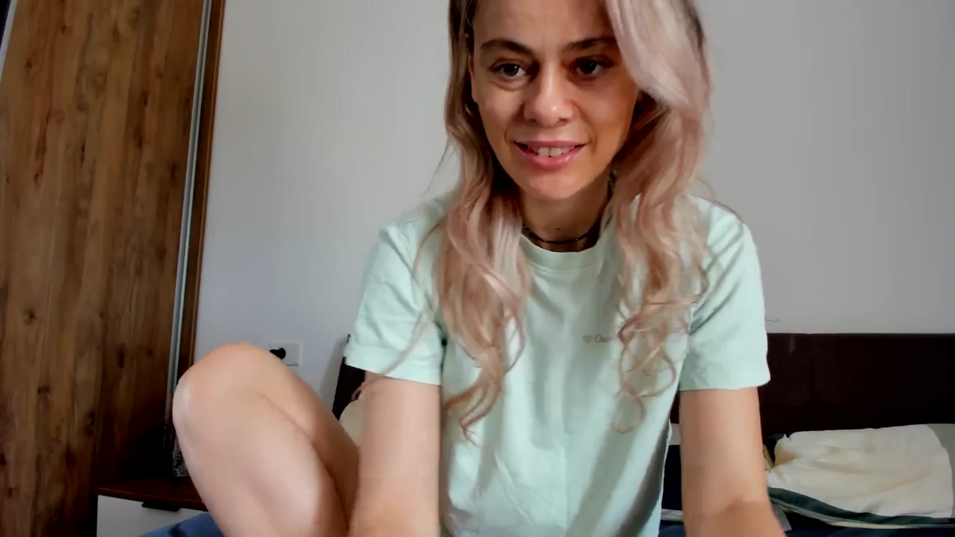 Gallery image thumbnail from DebbyPaige's myfreecams stream on, 06/15/2024, 08:00 image 10 of 20