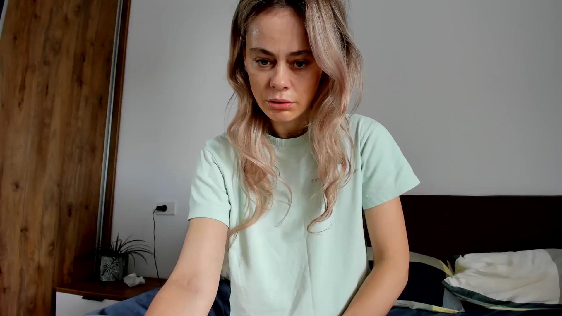 Gallery image thumbnail from DebbyPaige's myfreecams stream on, 06/15/2024, 08:00 image 12 of 20