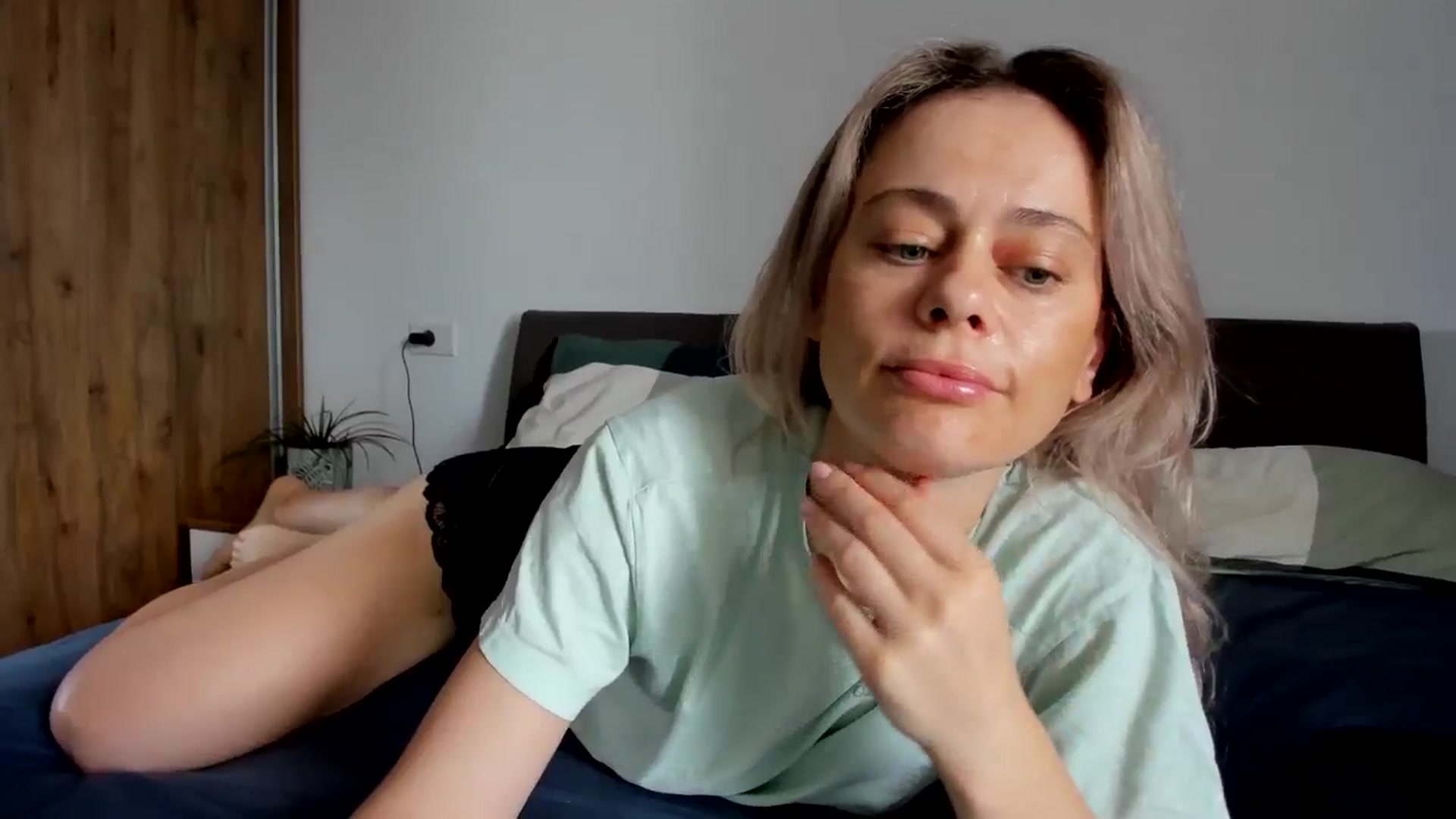 Gallery image thumbnail from DebbyPaige's myfreecams stream on, 06/15/2024, 08:00 image 8 of 20