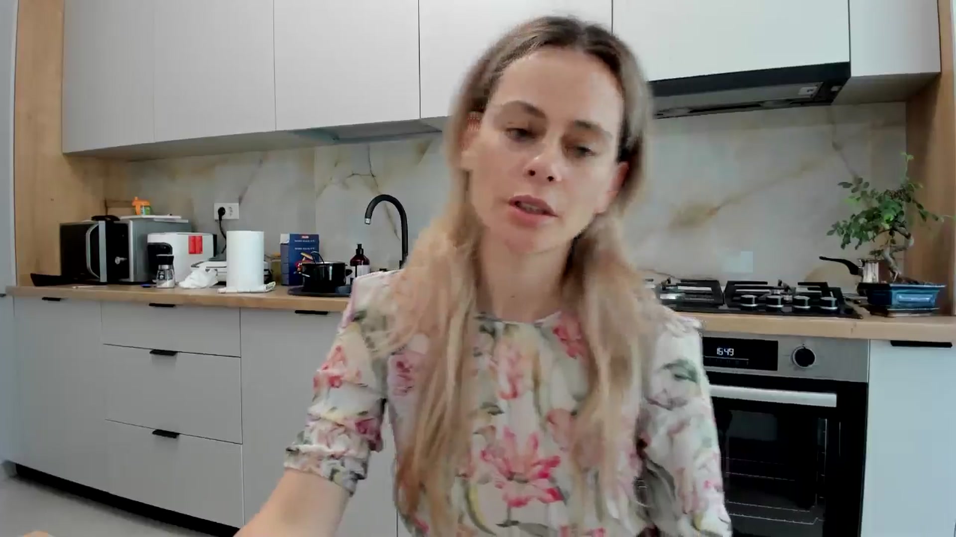 Gallery image thumbnail from DebbyPaige's myfreecams stream on, 06/19/2024, 13:55 image 16 of 20