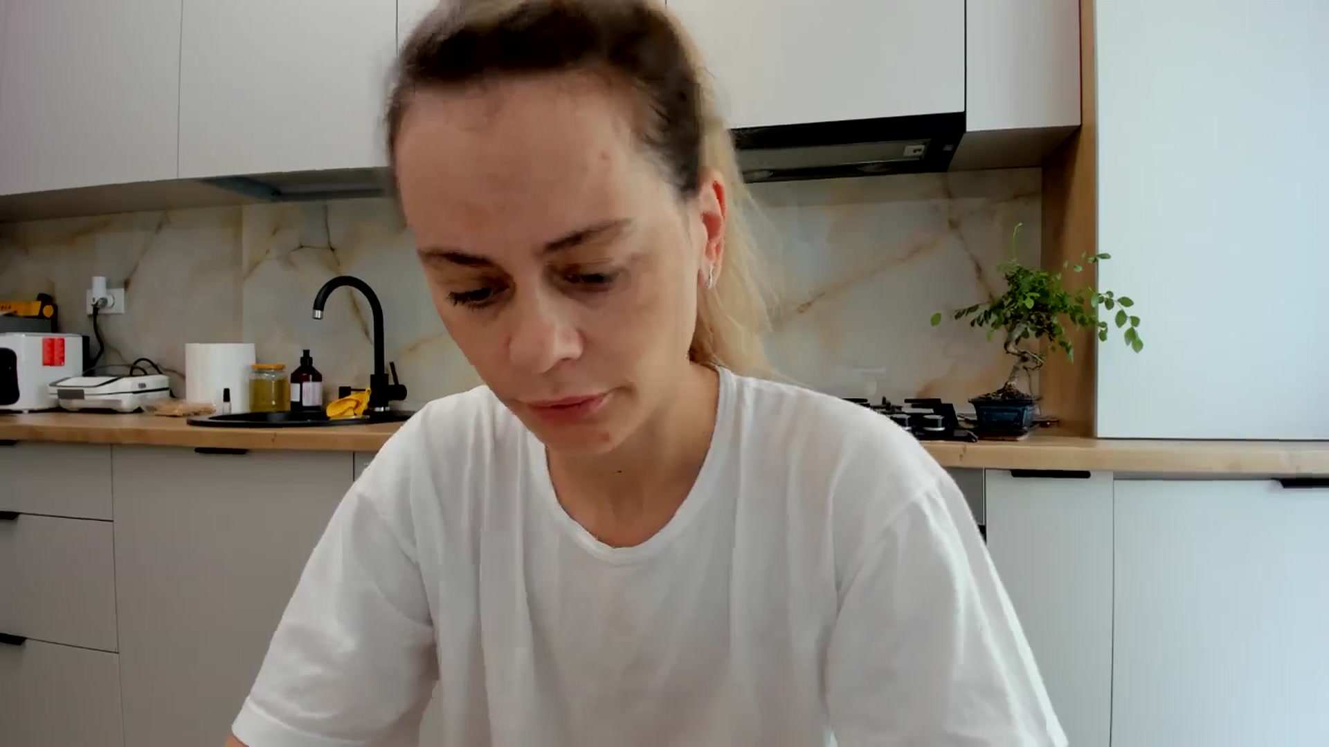 Gallery image thumbnail from DebbyPaige's myfreecams stream on, 06/22/2024, 10:08 image 4 of 20