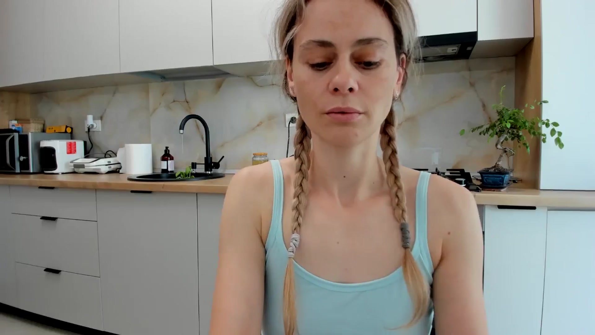 Gallery image thumbnail from DebbyPaige's myfreecams stream on, 06/22/2024, 14:22 image 15 of 20