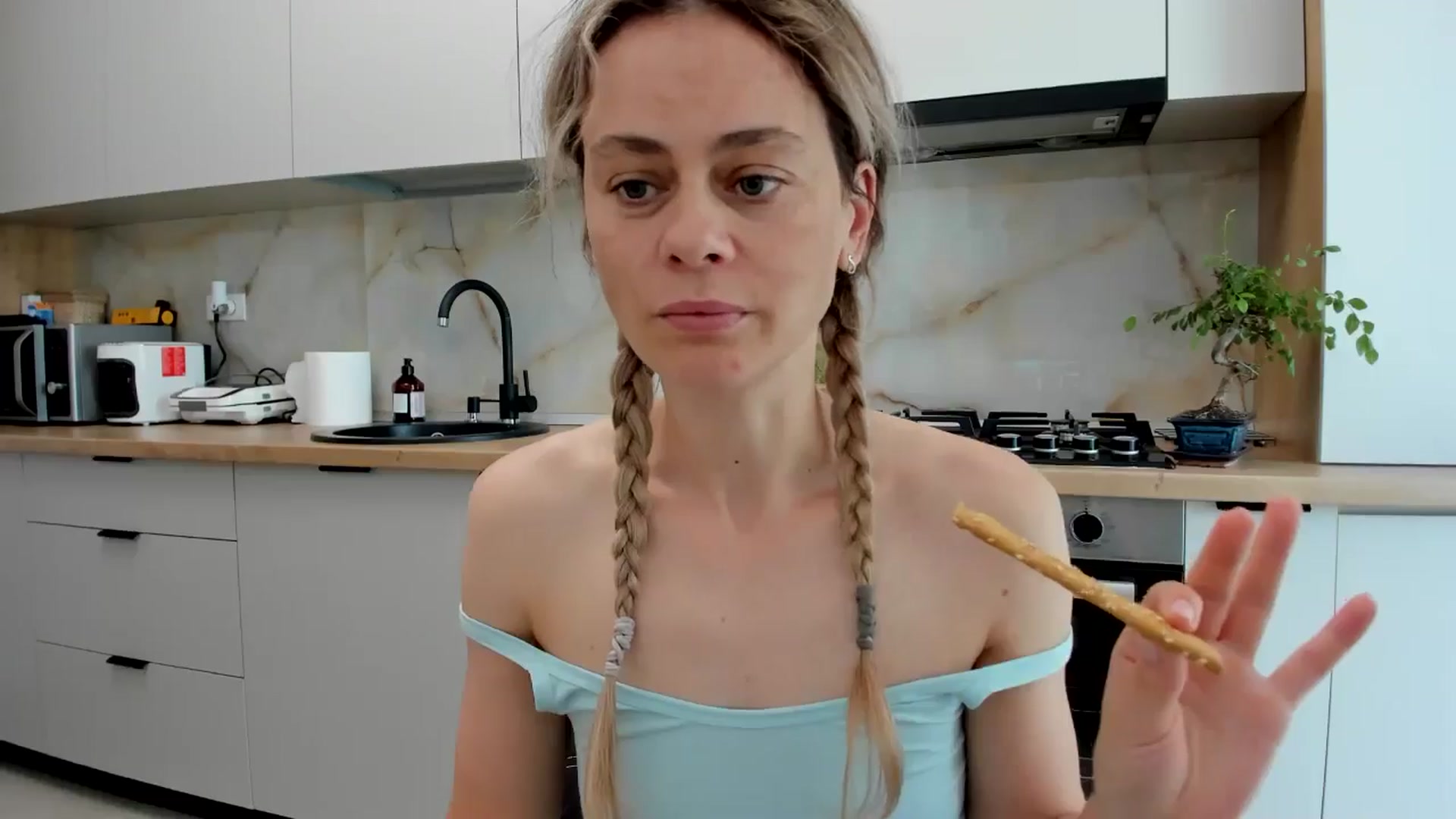 Gallery image thumbnail from DebbyPaige's myfreecams stream on, 06/22/2024, 14:22 image 6 of 20
