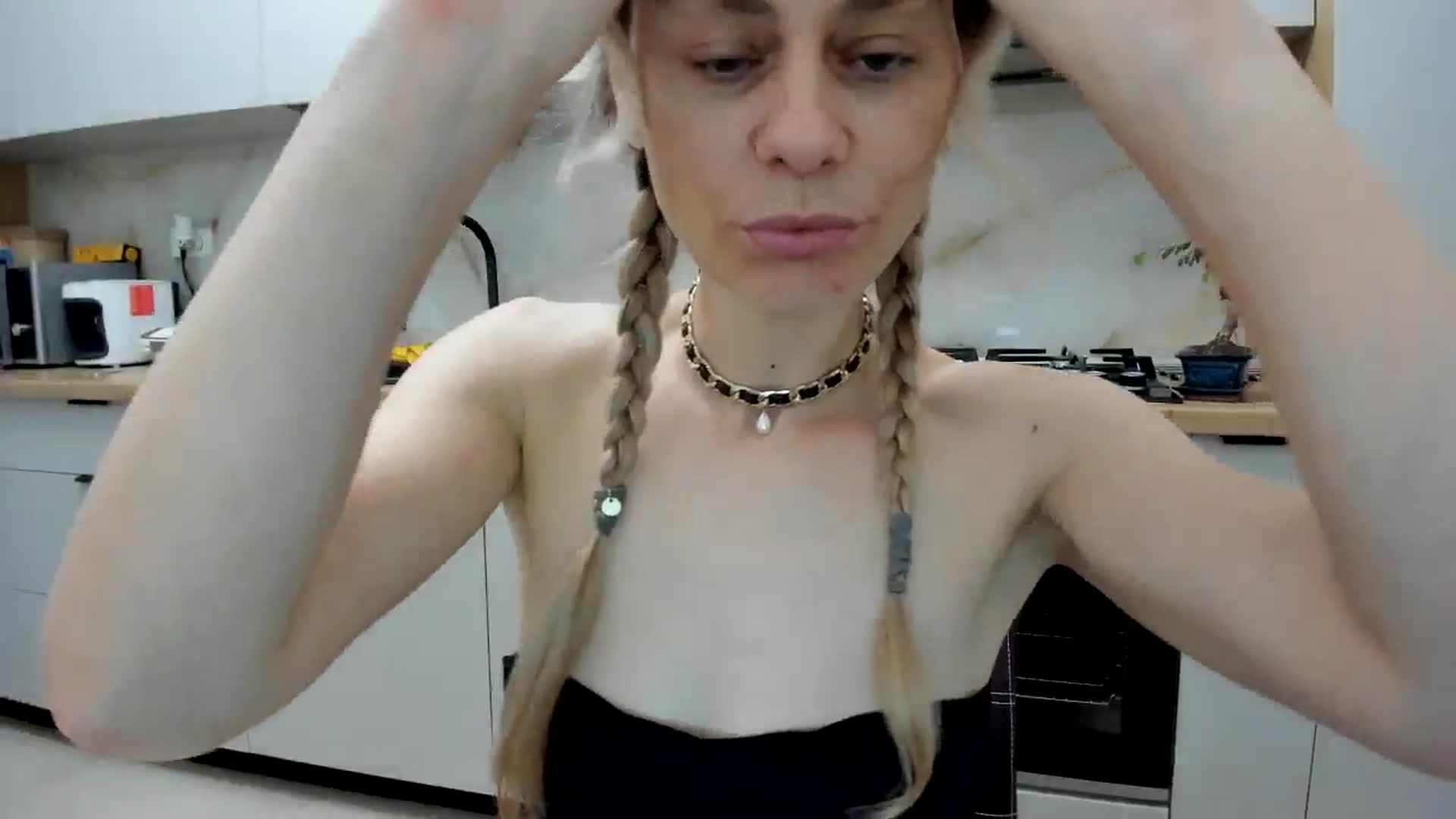 Gallery image thumbnail from DebbyPaige's myfreecams stream on, 06/22/2024, 19:57 image 13 of 20