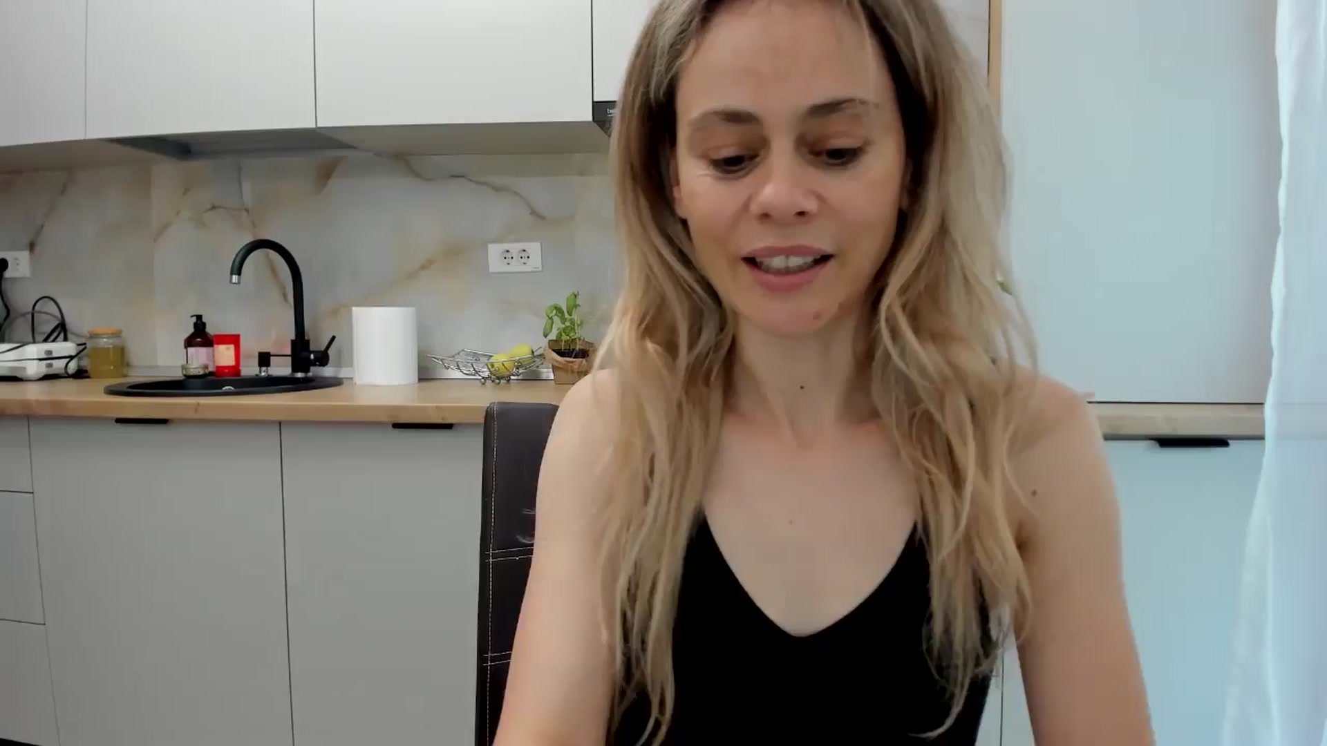 Gallery image thumbnail from DebbyPaige's myfreecams stream on, 06/24/2024, 18:50 image 1 of 20