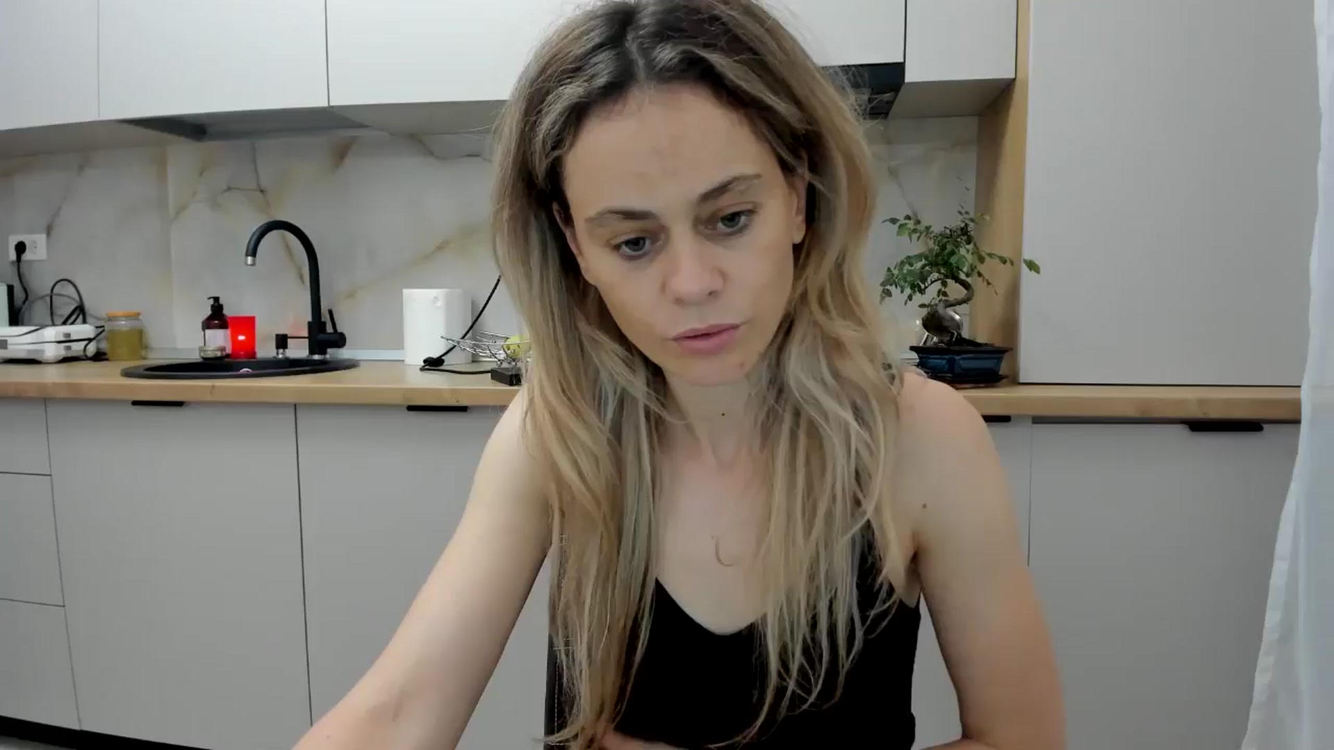 Gallery image thumbnail from DebbyPaige's myfreecams stream on, 06/24/2024, 19:52 image 1 of 20