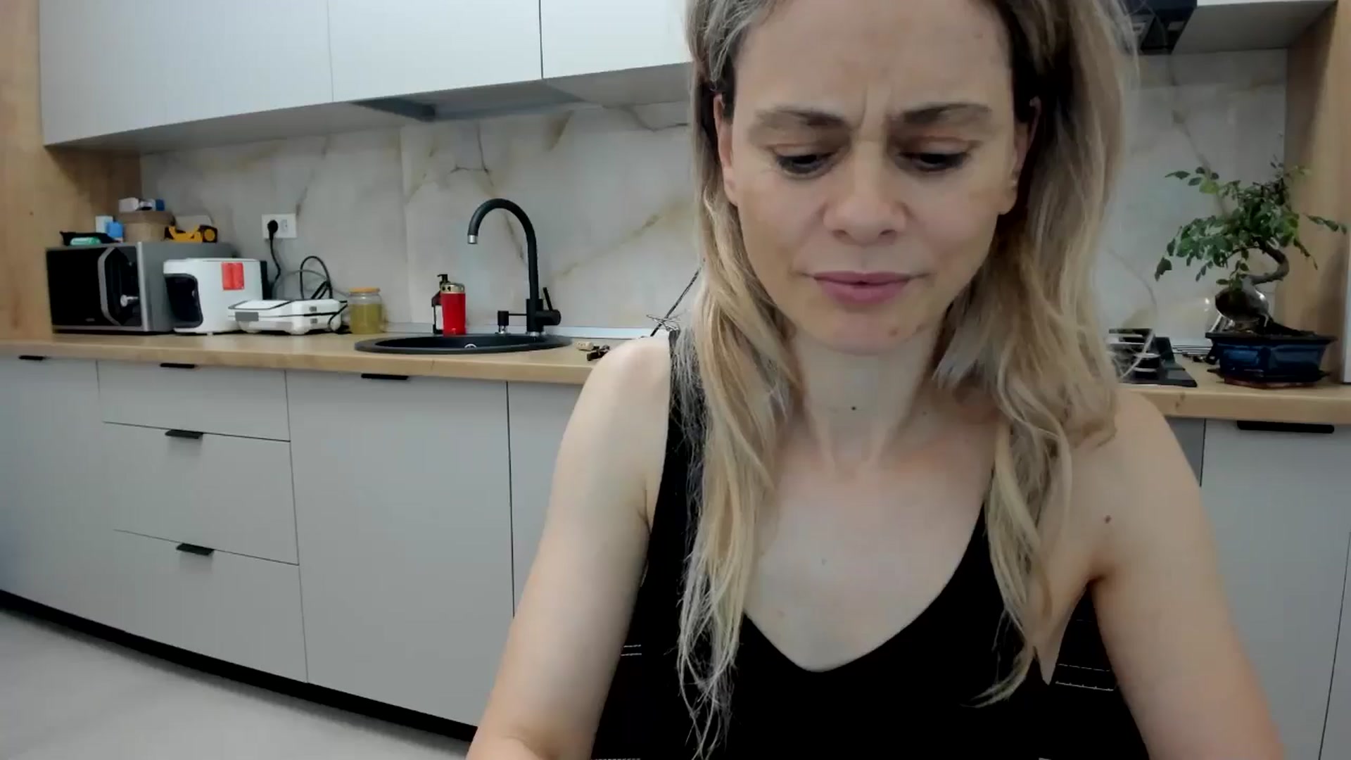 Gallery image thumbnail from DebbyPaige's myfreecams stream on, 06/24/2024, 22:42 image 20 of 20