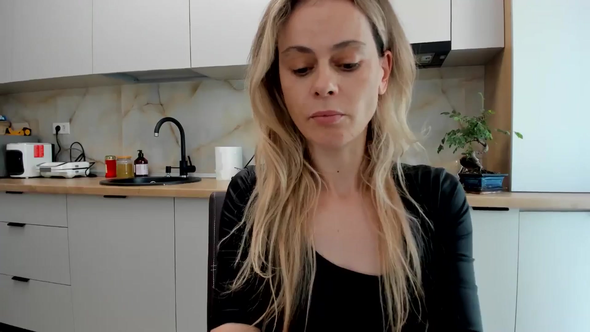 Gallery image thumbnail from DebbyPaige's myfreecams stream on, 06/25/2024, 14:28 image 20 of 20