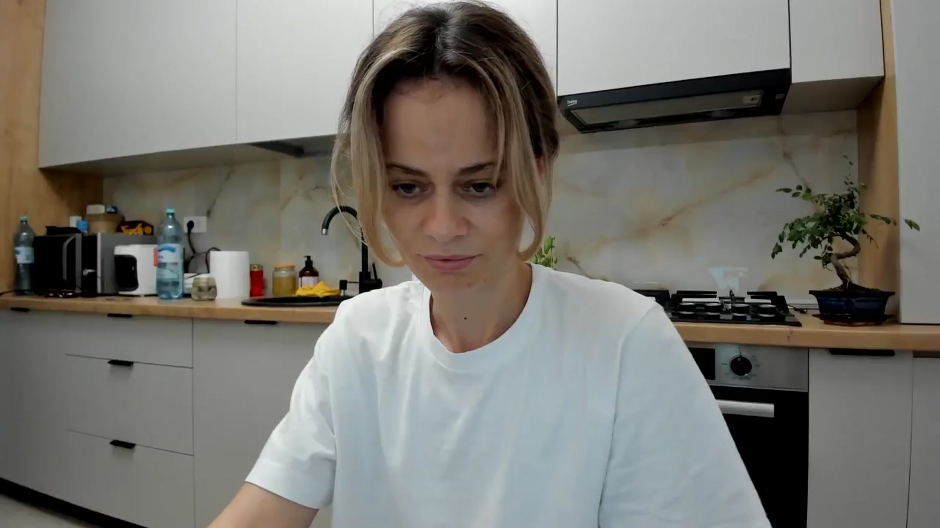 Gallery image thumbnail from DebbyPaige's myfreecams stream on, 06/26/2024, 19:53 image 7 of 20