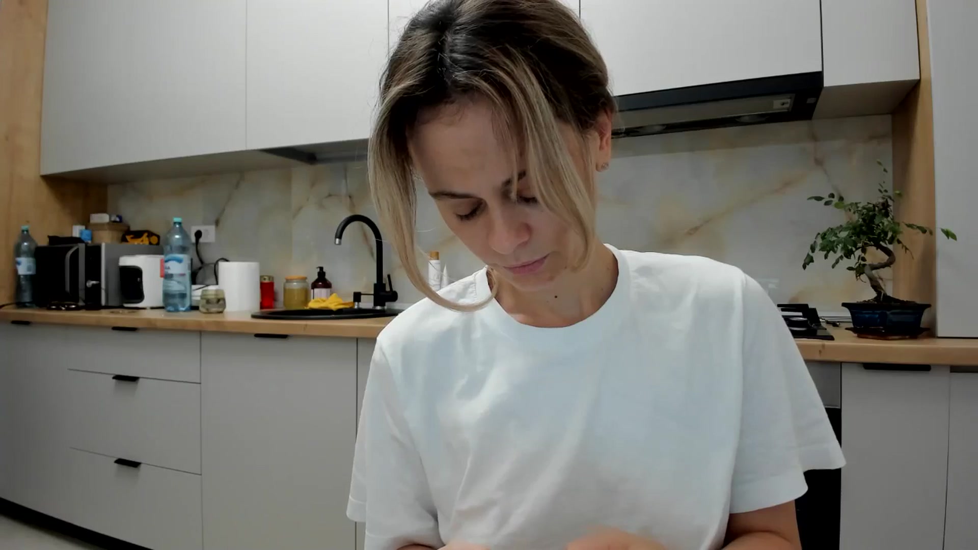 Gallery image thumbnail from DebbyPaige's myfreecams stream on, 06/26/2024, 19:53 image 10 of 20