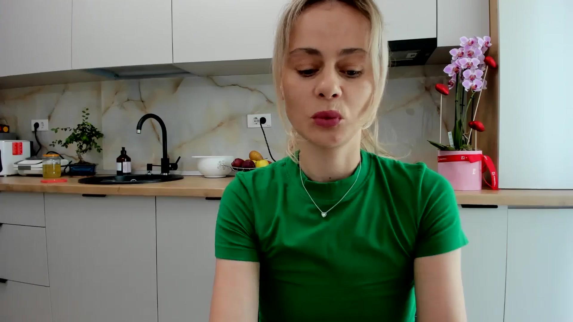 Gallery image thumbnail from DebbyPaige's myfreecams stream on, 07/02/2024, 11:31 image 16 of 20