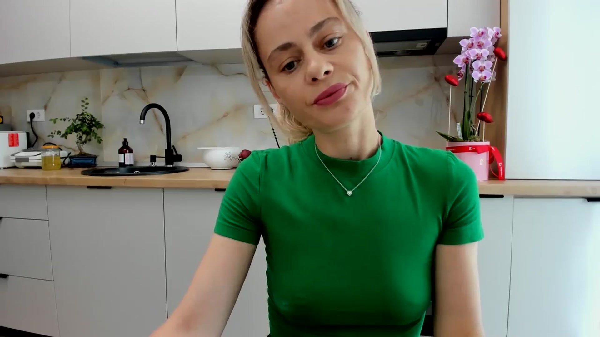 Gallery image thumbnail from DebbyPaige's myfreecams stream on, 07/02/2024, 11:31 image 8 of 20