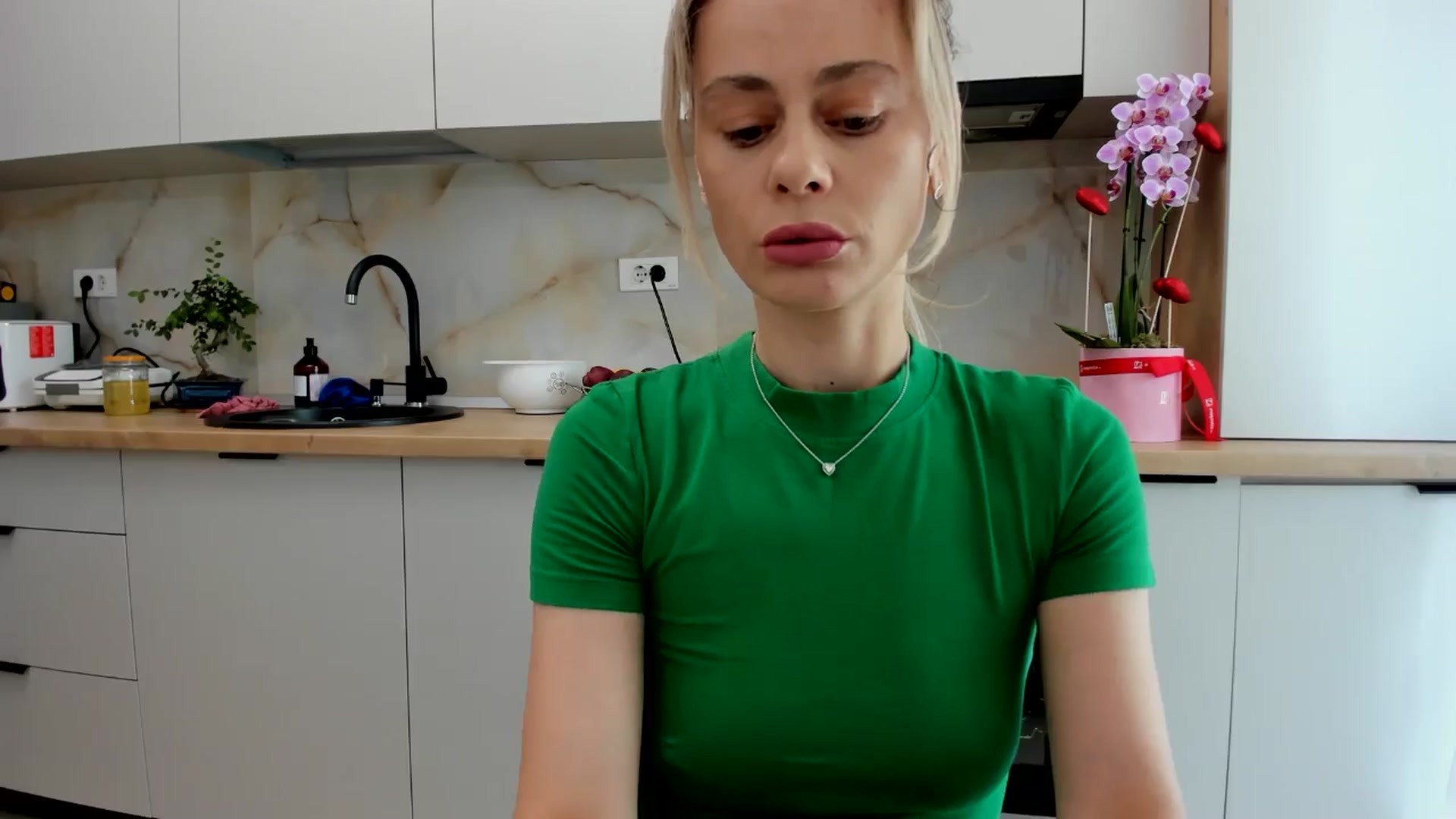 Gallery image thumbnail from DebbyPaige's myfreecams stream on, 07/02/2024, 11:31 image 2 of 20