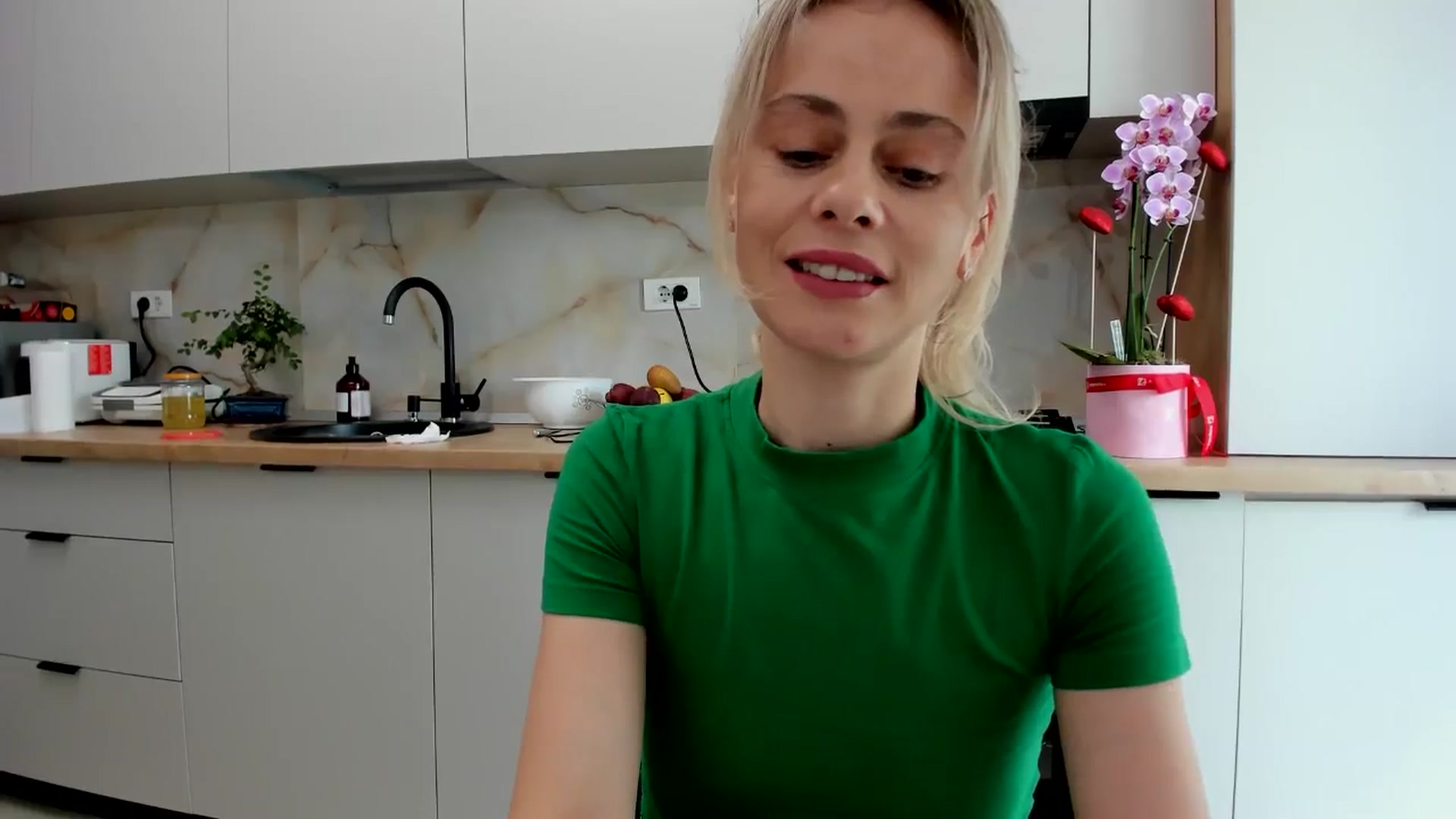 Gallery image thumbnail from DebbyPaige's myfreecams stream on, 07/02/2024, 13:31 image 9 of 20