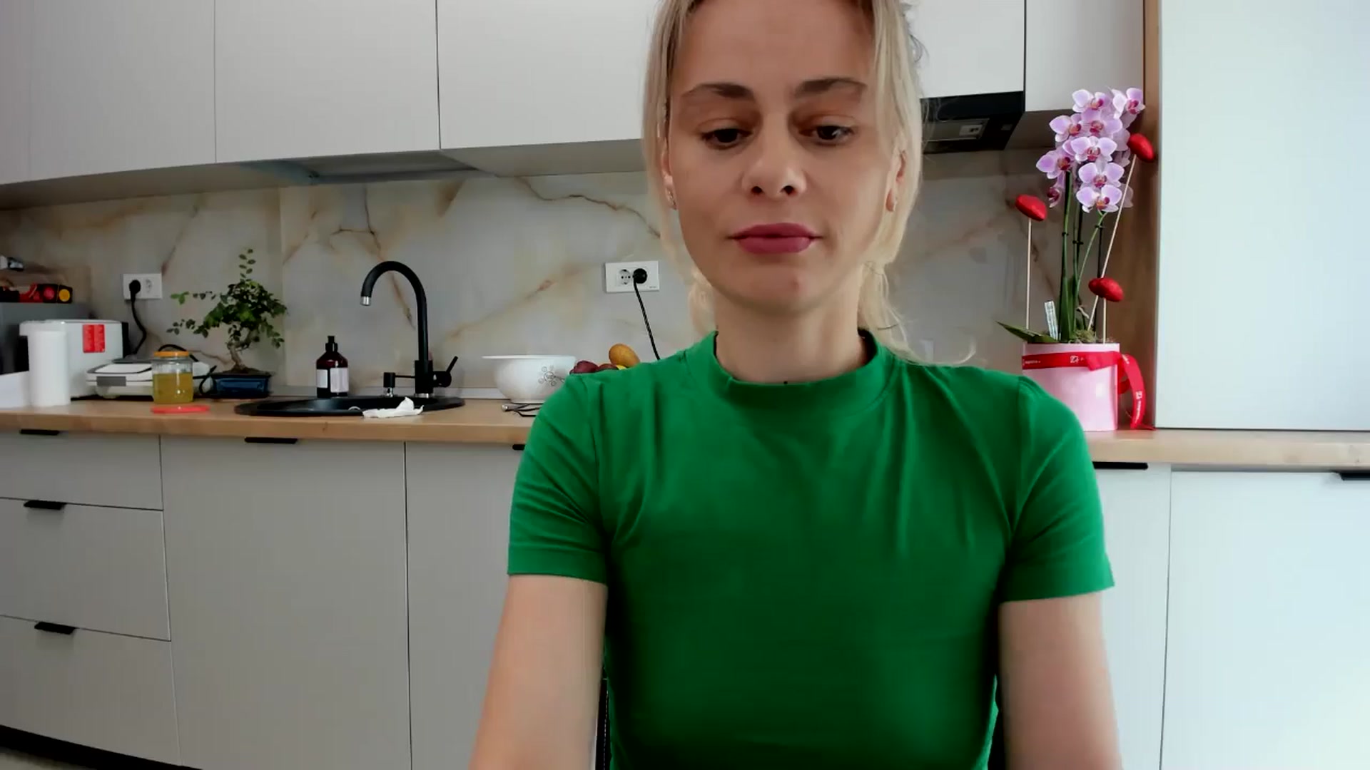 Gallery image thumbnail from DebbyPaige's myfreecams stream on, 07/02/2024, 13:31 image 10 of 20