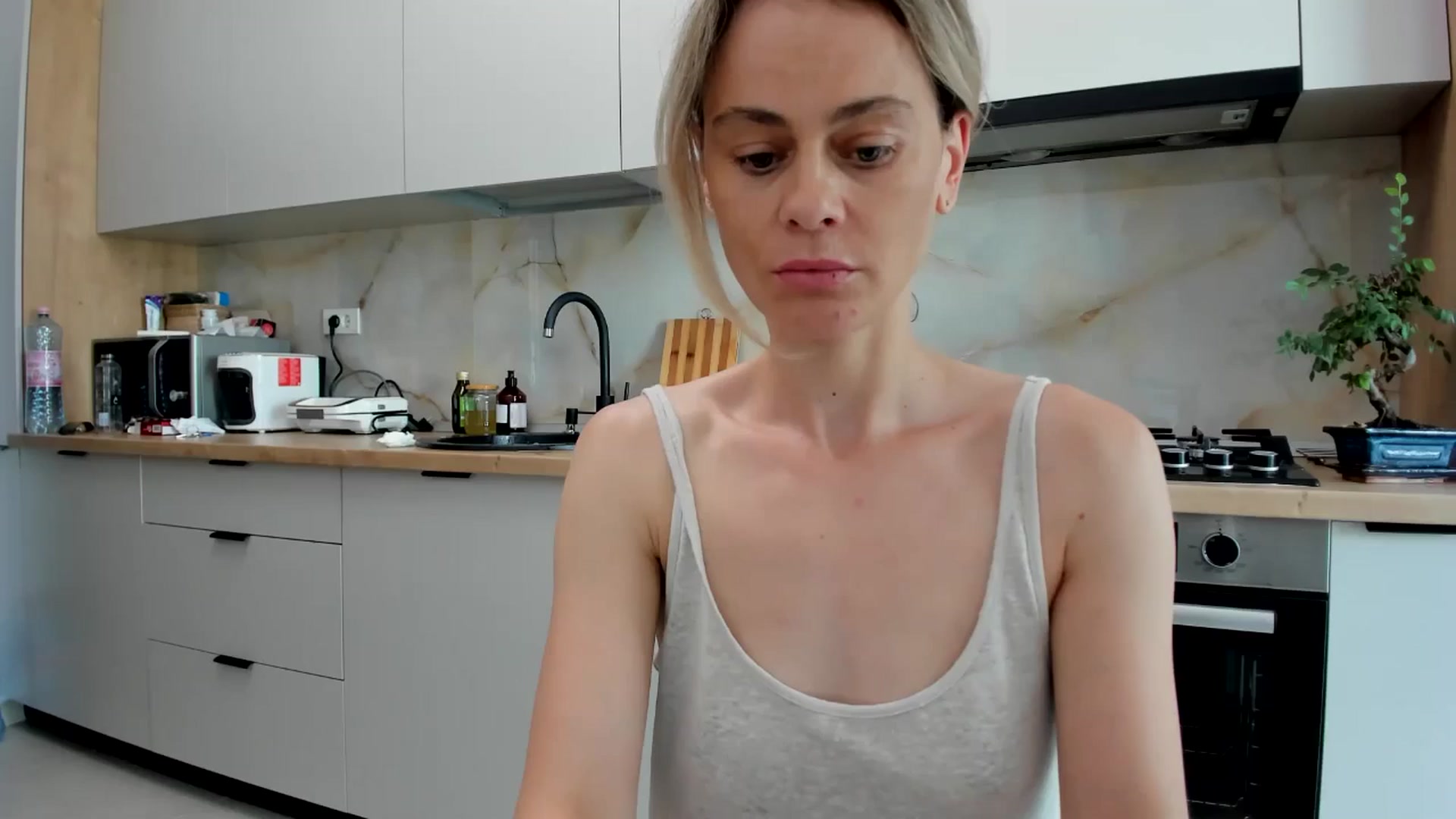 Gallery image thumbnail from DebbyPaige's myfreecams stream on, 07/10/2024, 13:32 image 14 of 20