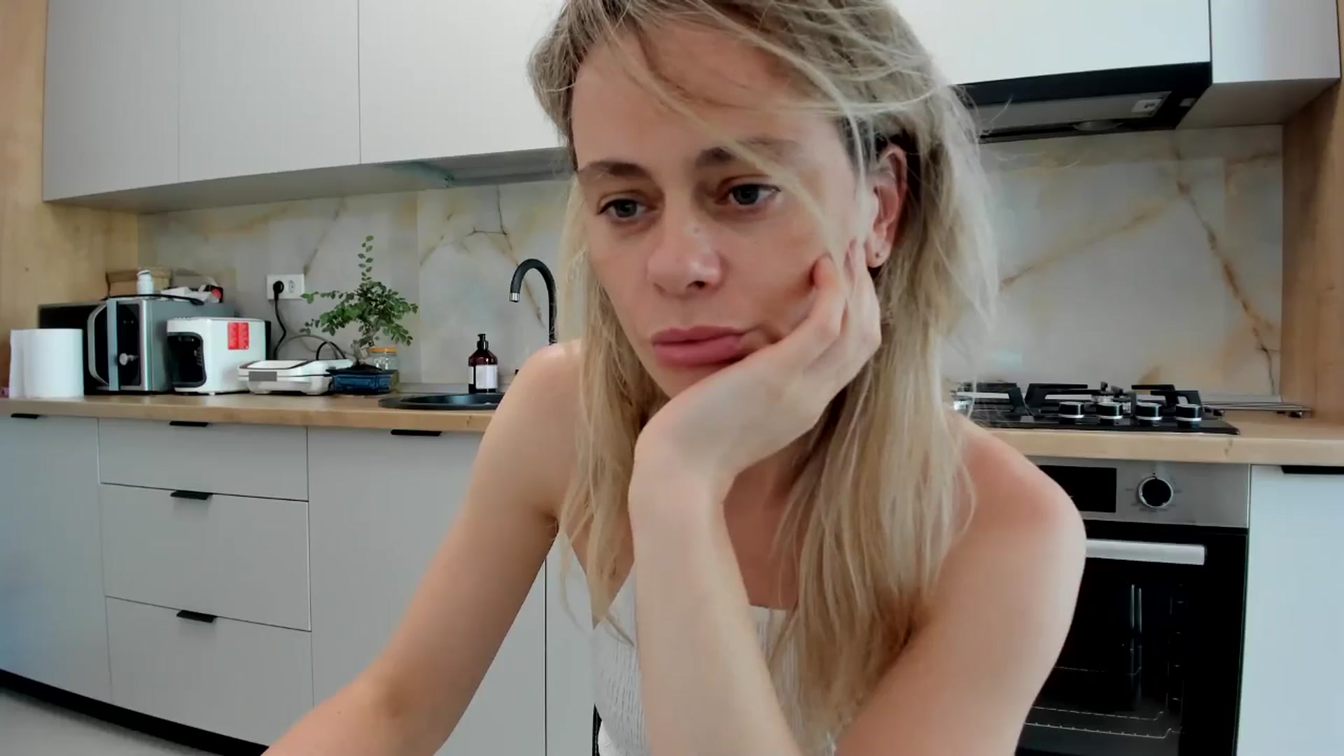 Gallery image thumbnail from DebbyPaige's myfreecams stream on, 07/11/2024, 16:02 image 7 of 20
