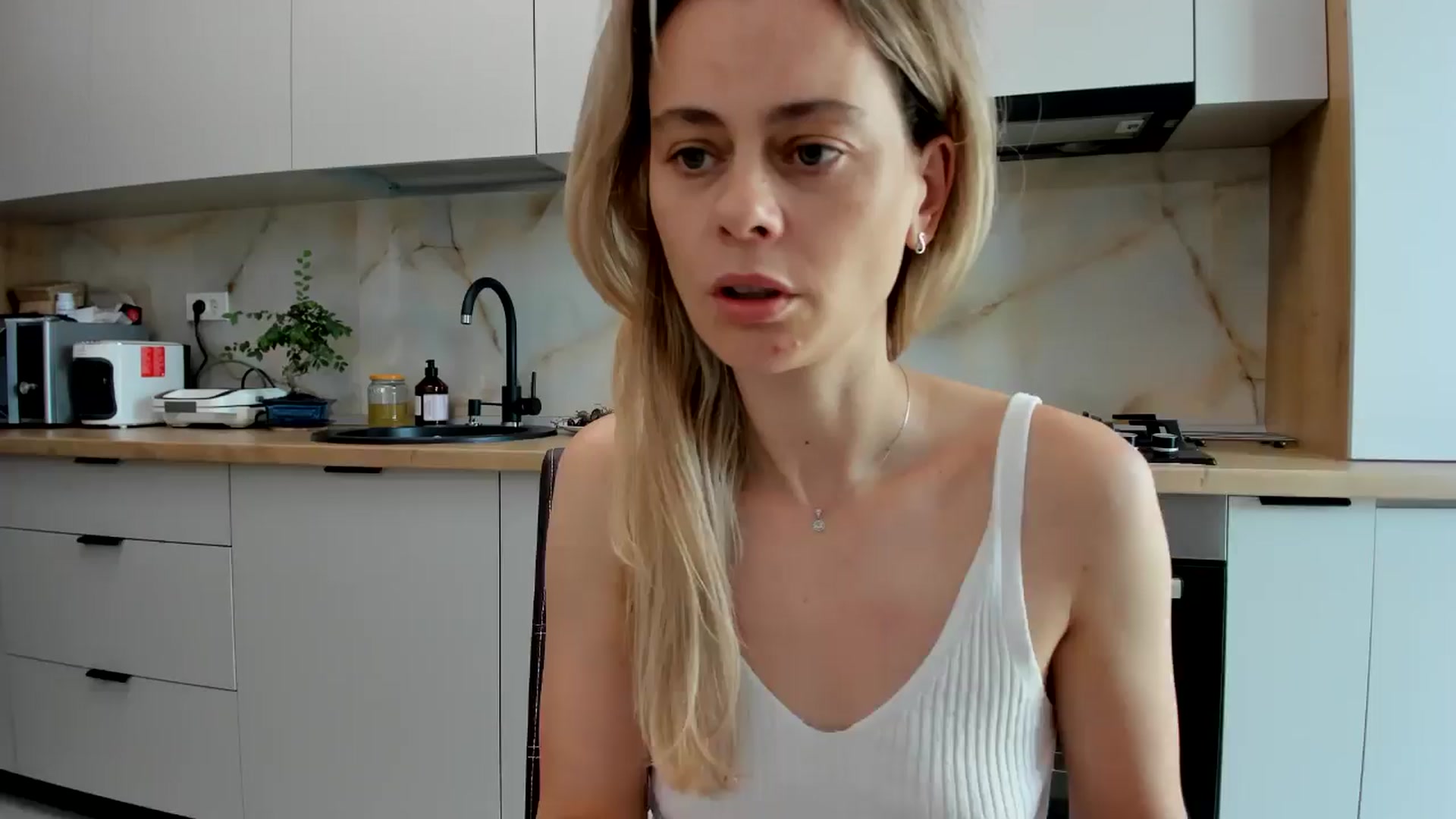 Gallery image thumbnail from DebbyPaige's myfreecams stream on, 07/12/2024, 08:30 image 20 of 20