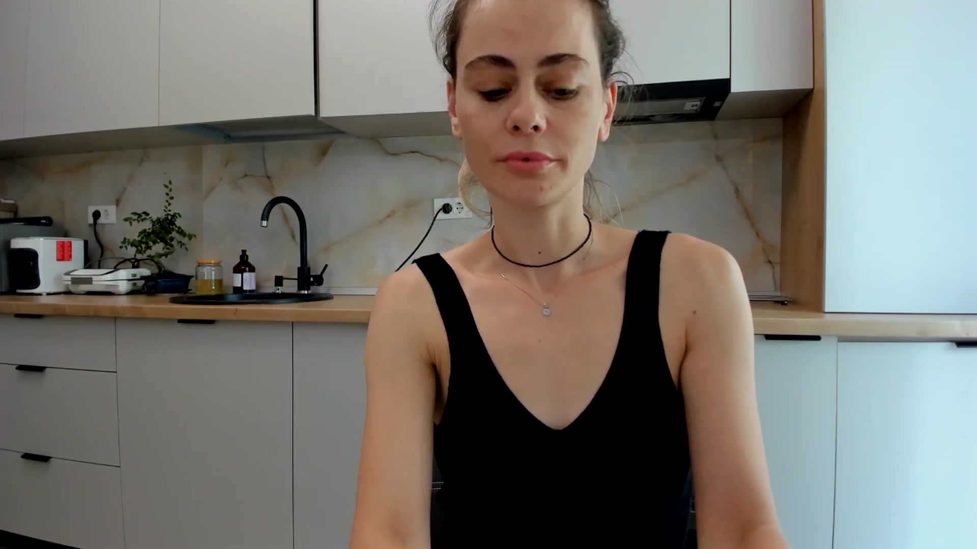 Gallery image thumbnail from DebbyPaige's myfreecams stream on, 07/14/2024, 08:36 image 3 of 20