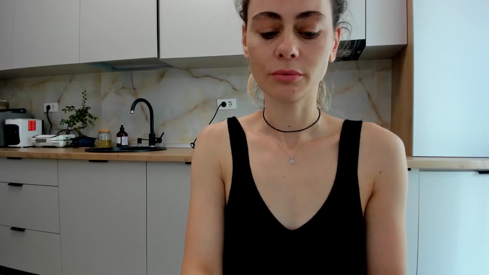 Gallery image thumbnail from DebbyPaige's myfreecams stream on, 07/14/2024, 08:36 image 15 of 20