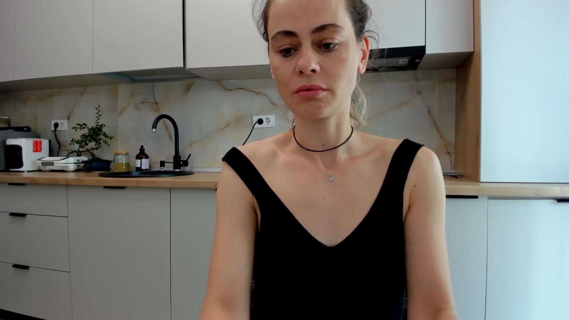 Gallery image thumbnail from DebbyPaige's myfreecams stream on, 07/14/2024, 08:36 image 10 of 20