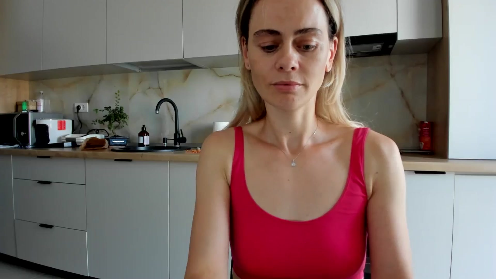 Gallery image thumbnail from DebbyPaige's myfreecams stream on, 07/15/2024, 14:06 image 5 of 20