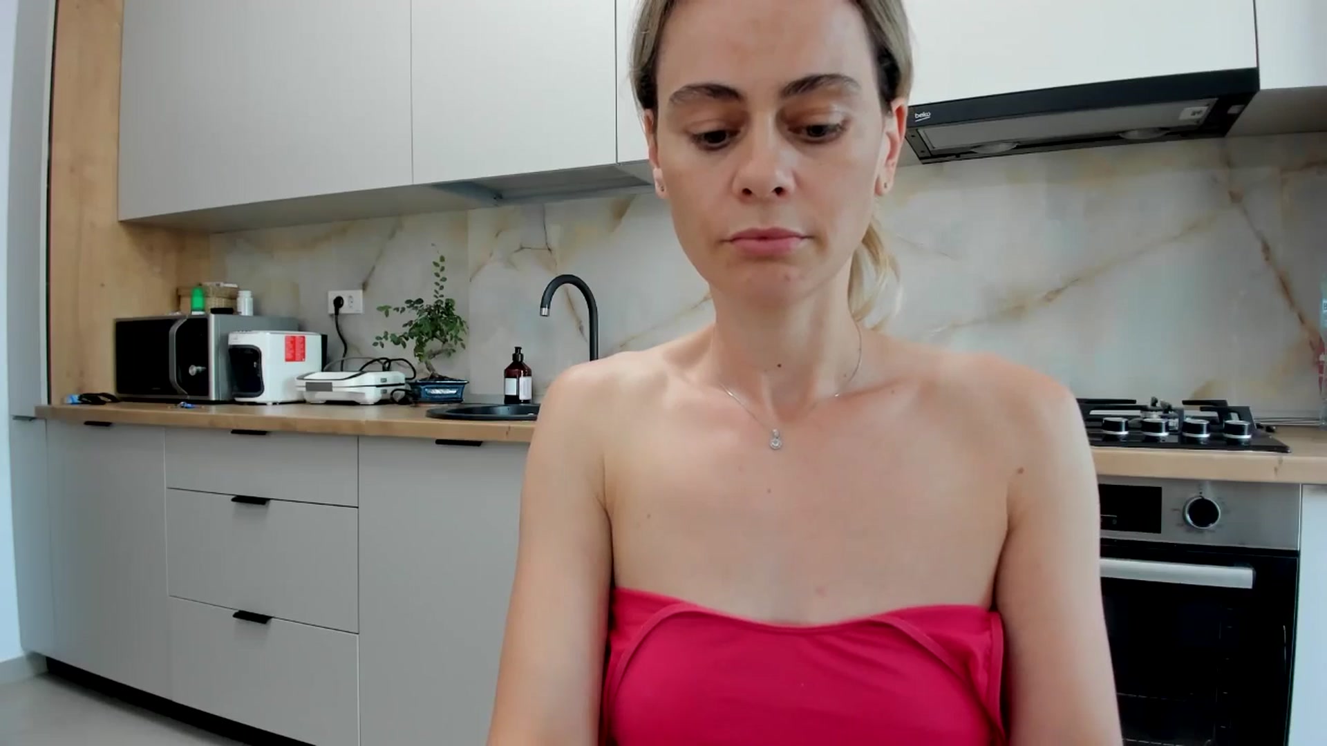 Gallery image thumbnail from DebbyPaige's myfreecams stream on, 07/15/2024, 16:36 image 15 of 20