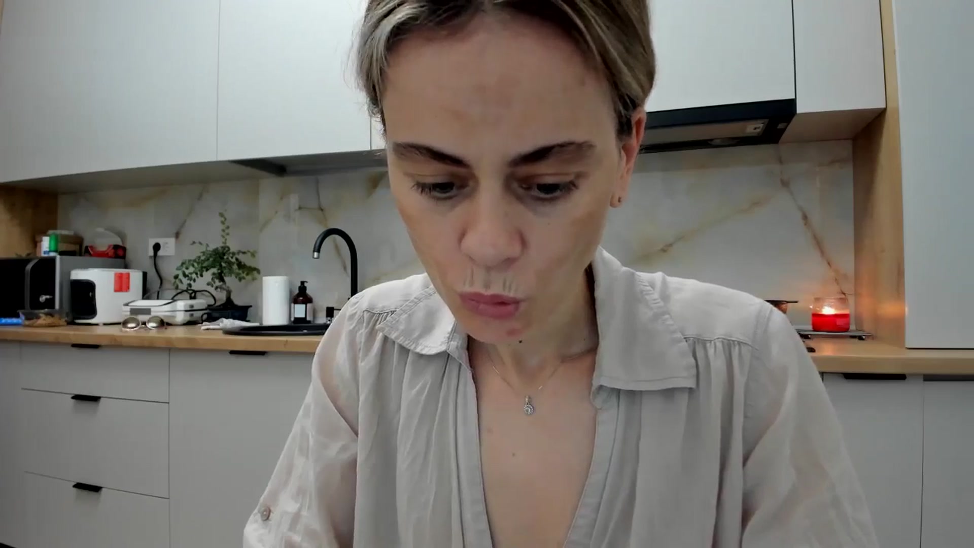 Gallery image thumbnail from DebbyPaige's myfreecams stream on, 07/16/2024, 15:28 image 20 of 20