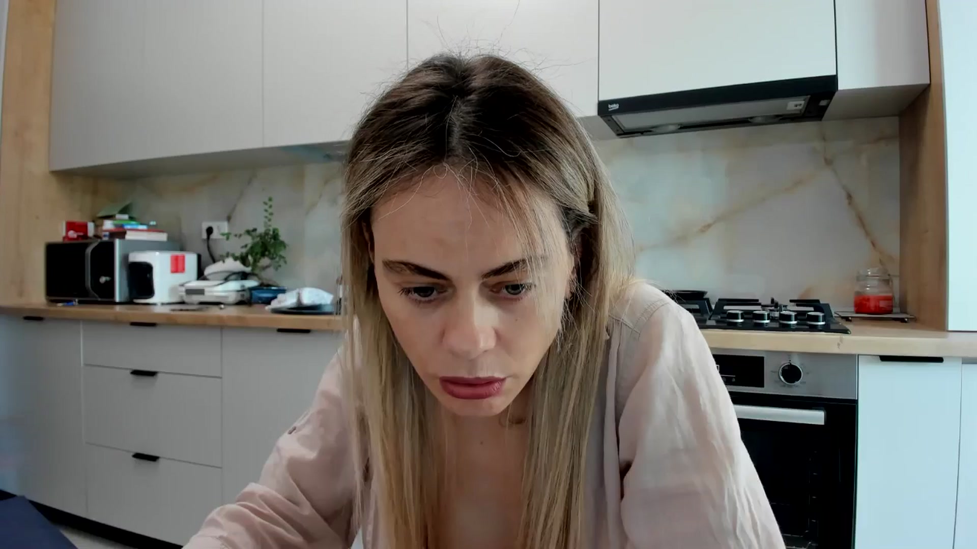 Gallery image thumbnail from DebbyPaige's myfreecams stream on, 07/18/2024, 08:32 image 9 of 20