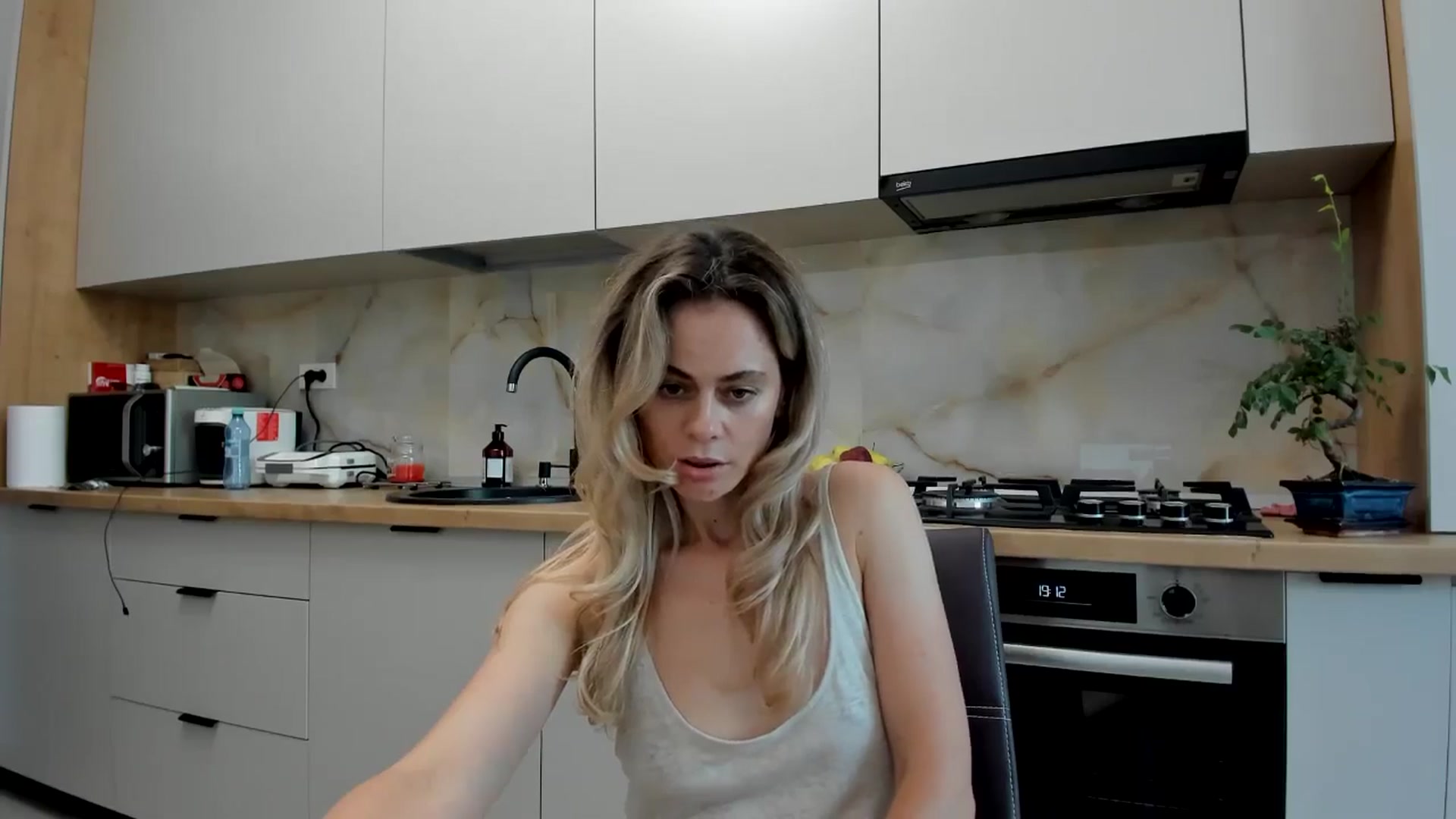 Gallery image thumbnail from DebbyPaige's myfreecams stream on, 07/23/2024, 16:48 image 15 of 20