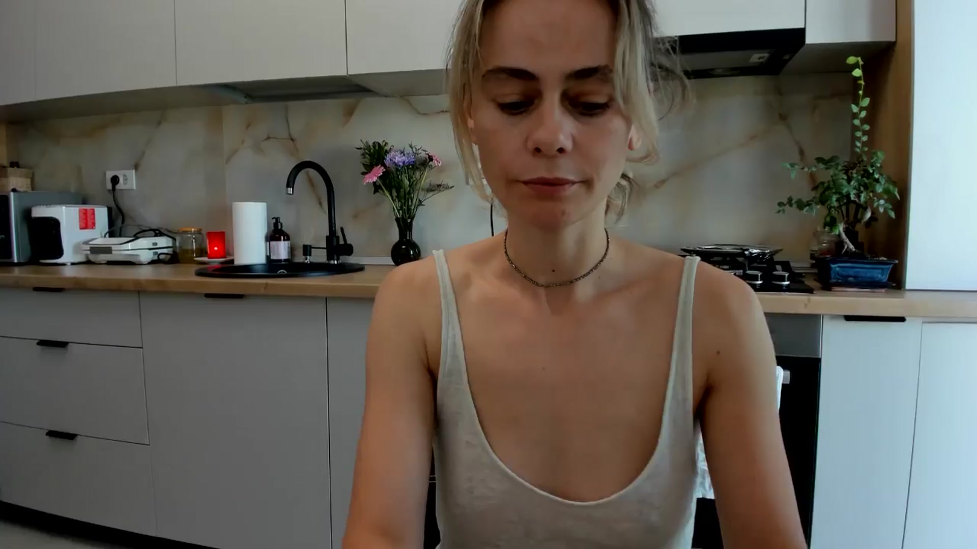 Gallery image thumbnail from DebbyPaige's myfreecams stream on, 07/28/2024, 15:18 image 5 of 20