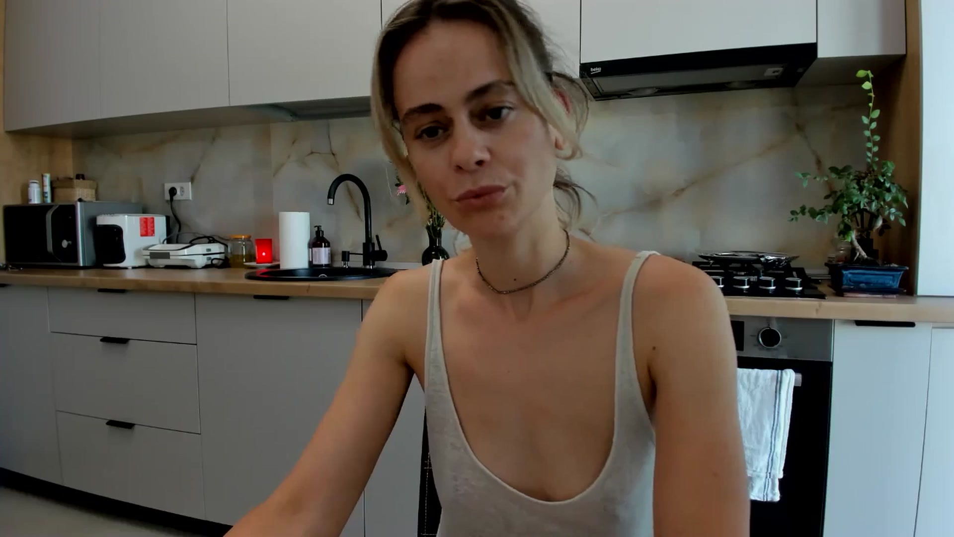 Gallery image thumbnail from DebbyPaige's myfreecams stream on, 07/28/2024, 15:18 image 12 of 20