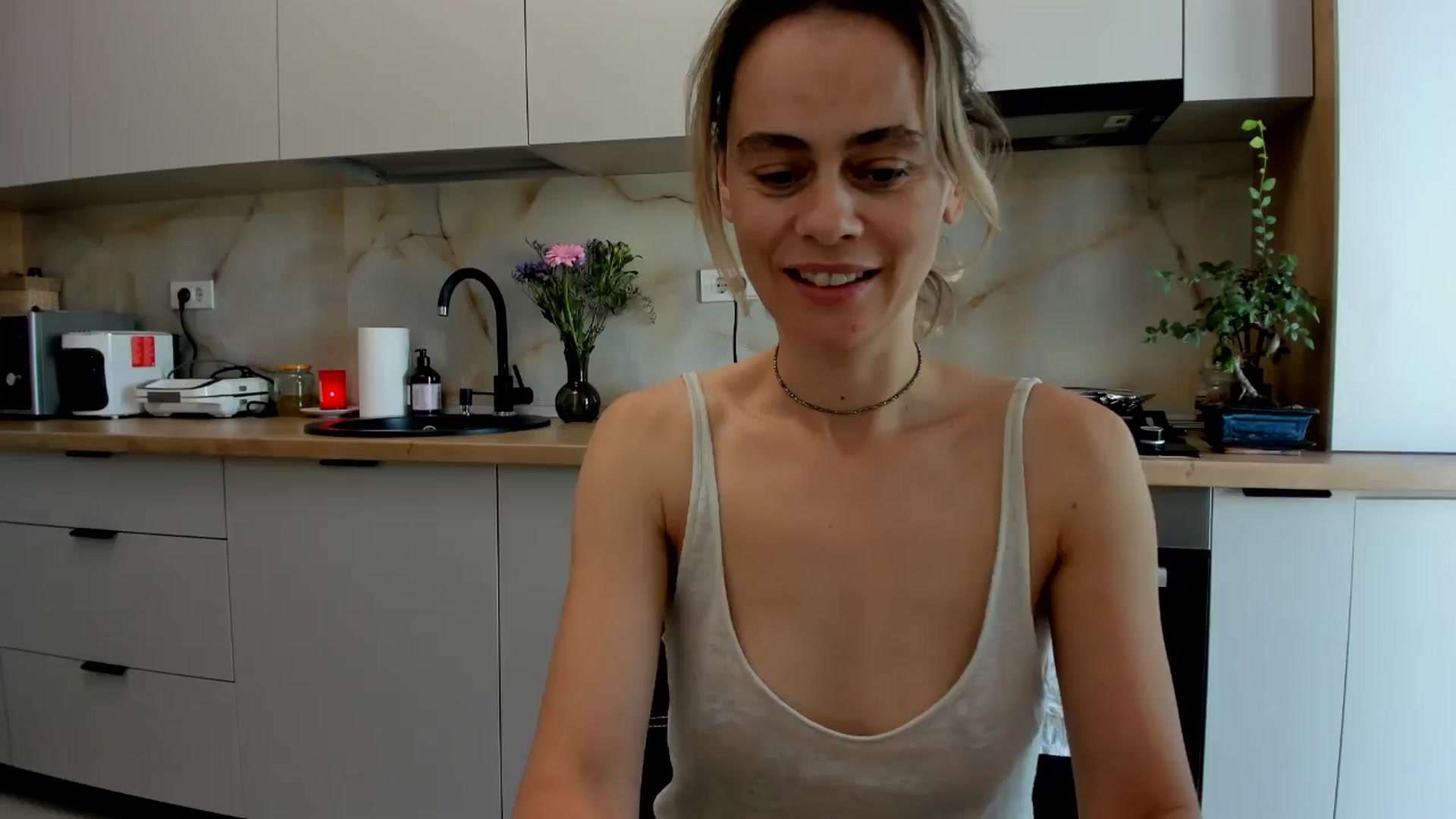Gallery image thumbnail from DebbyPaige's myfreecams stream on, 07/28/2024, 15:18 image 1 of 20