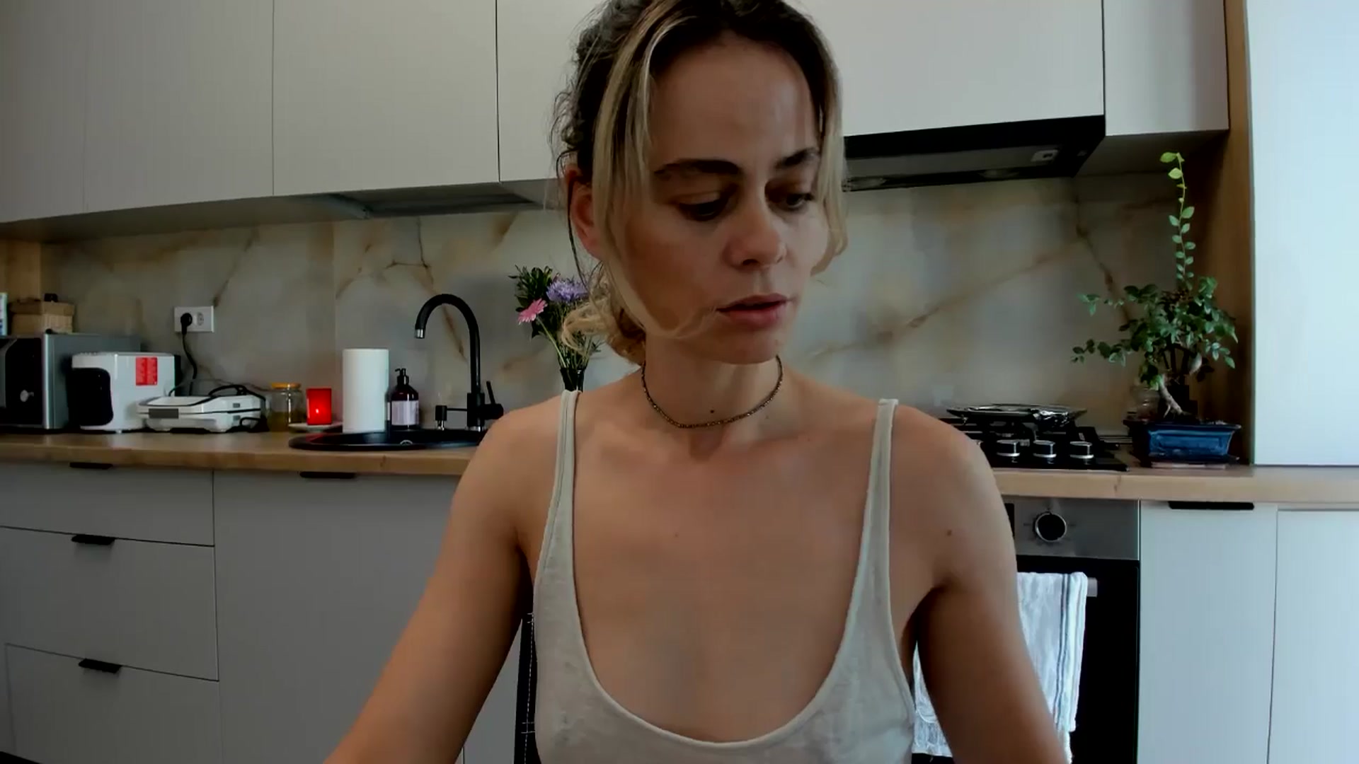 Gallery image thumbnail from DebbyPaige's myfreecams stream on, 07/28/2024, 15:18 image 16 of 20