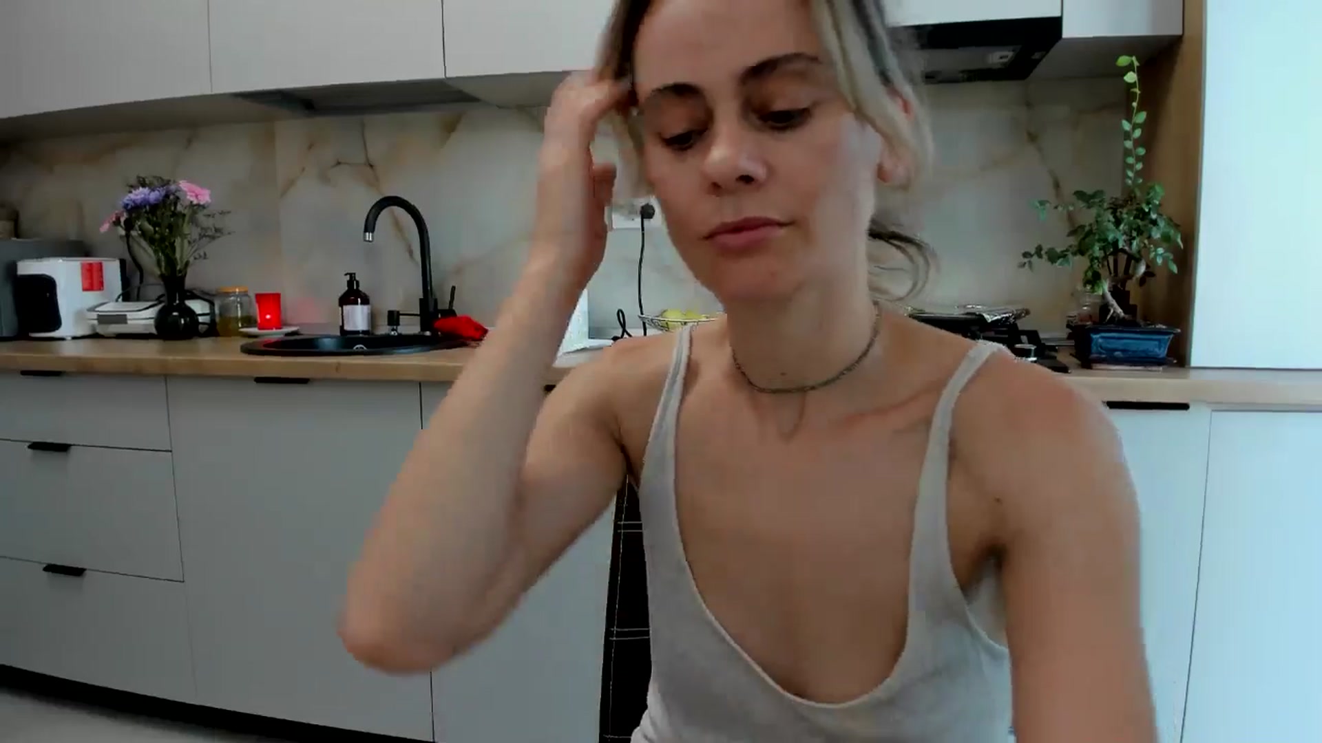 Gallery image thumbnail from DebbyPaige's myfreecams stream on, 07/28/2024, 17:10 image 6 of 20