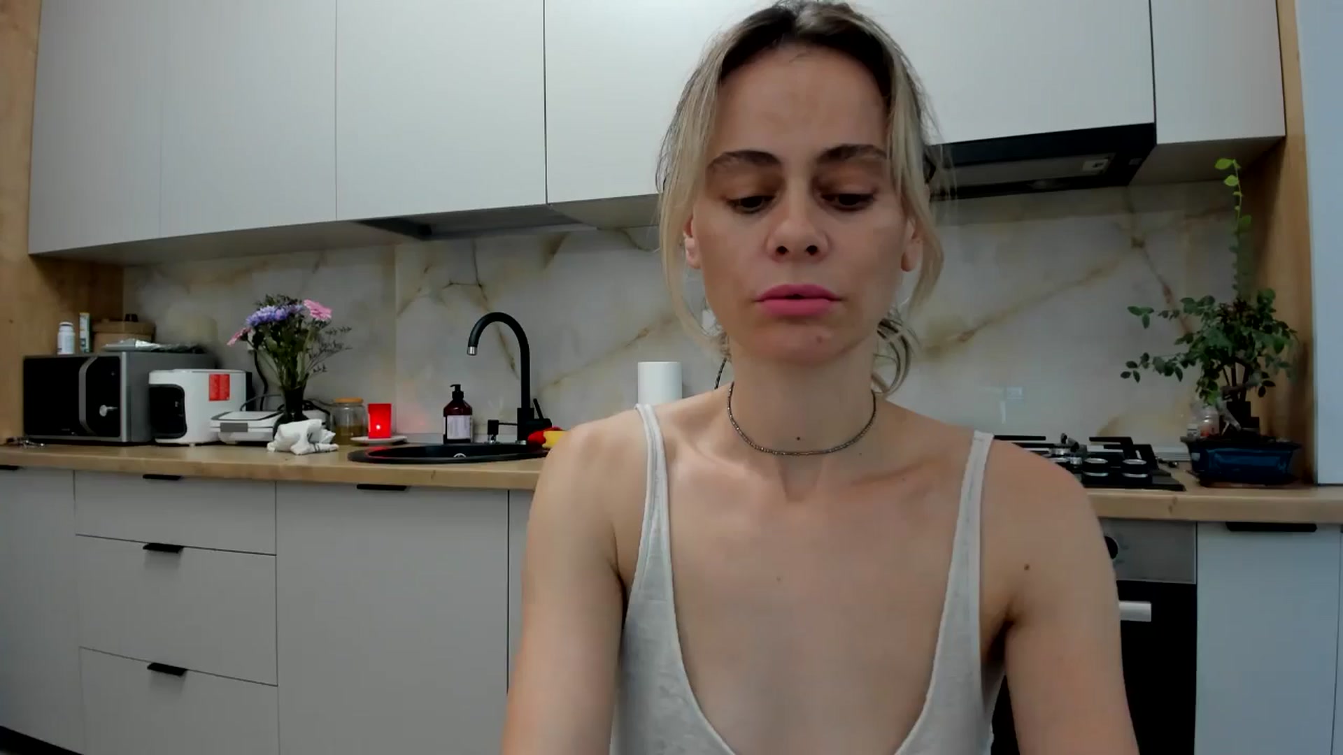 Gallery image thumbnail from DebbyPaige's myfreecams stream on, 07/28/2024, 17:50 image 14 of 20