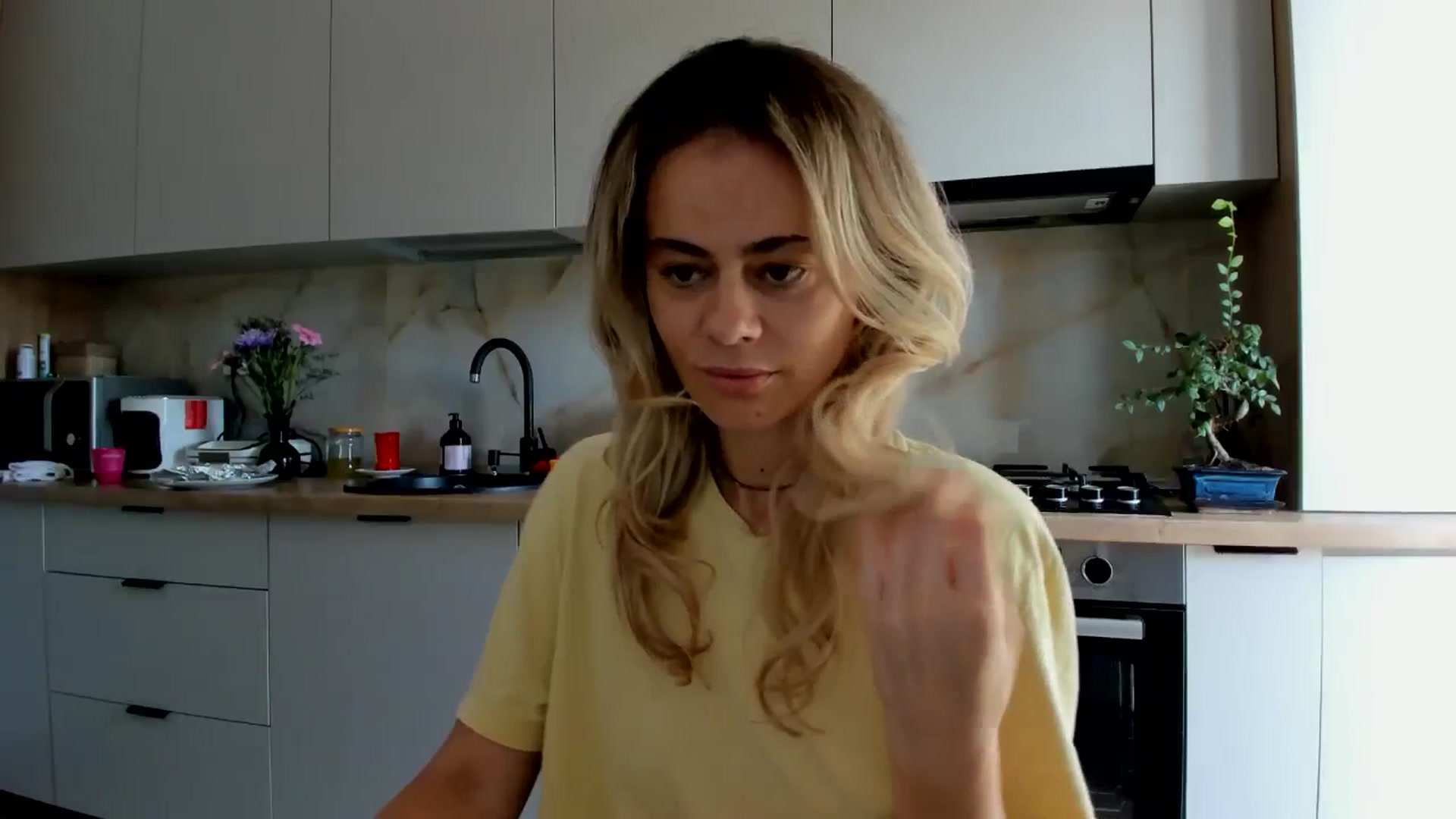 Gallery image thumbnail from DebbyPaige's myfreecams stream on, 07/29/2024, 08:50 image 3 of 20