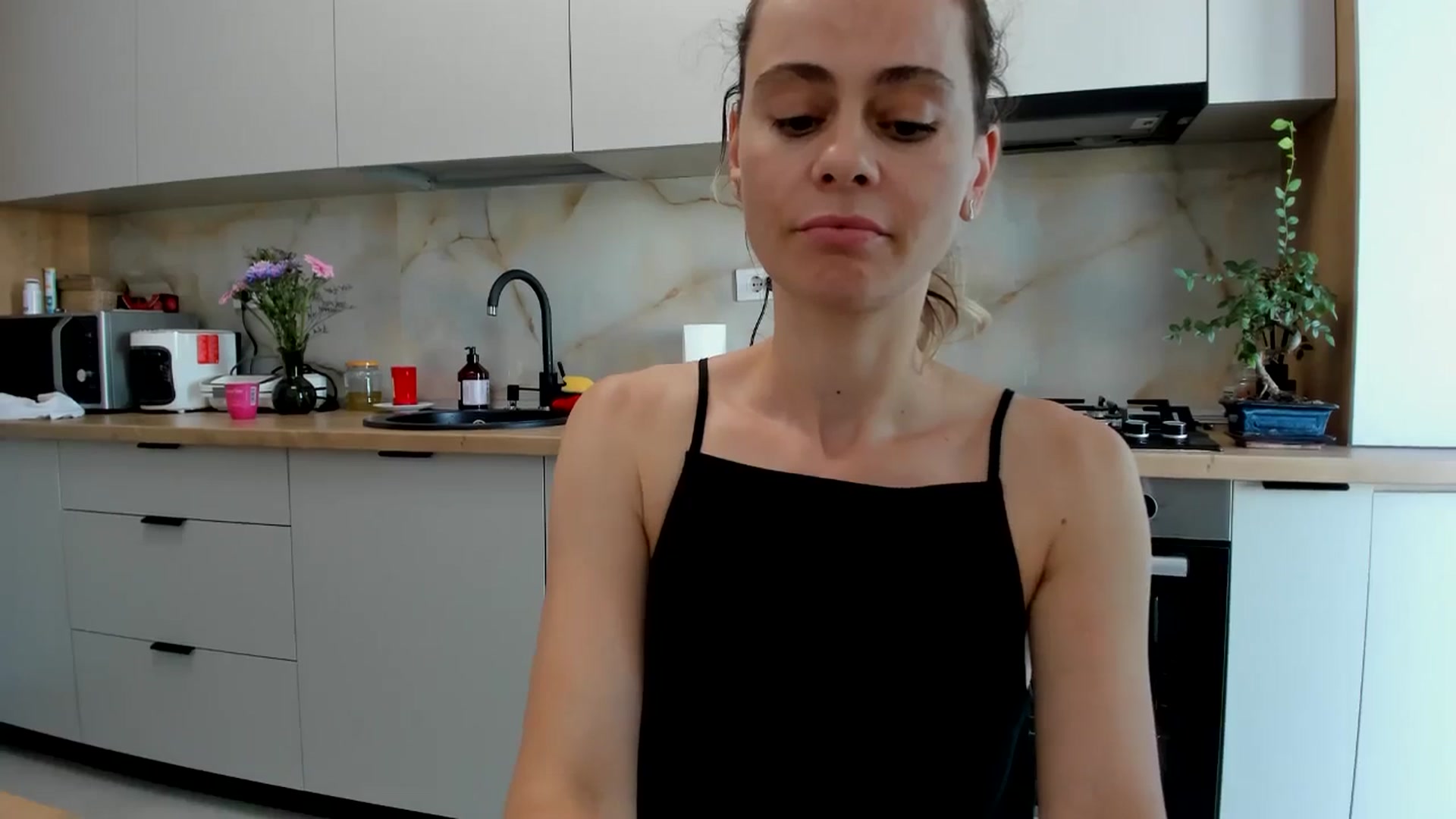Gallery image thumbnail from DebbyPaige's myfreecams stream on, 07/29/2024, 17:01 image 8 of 20